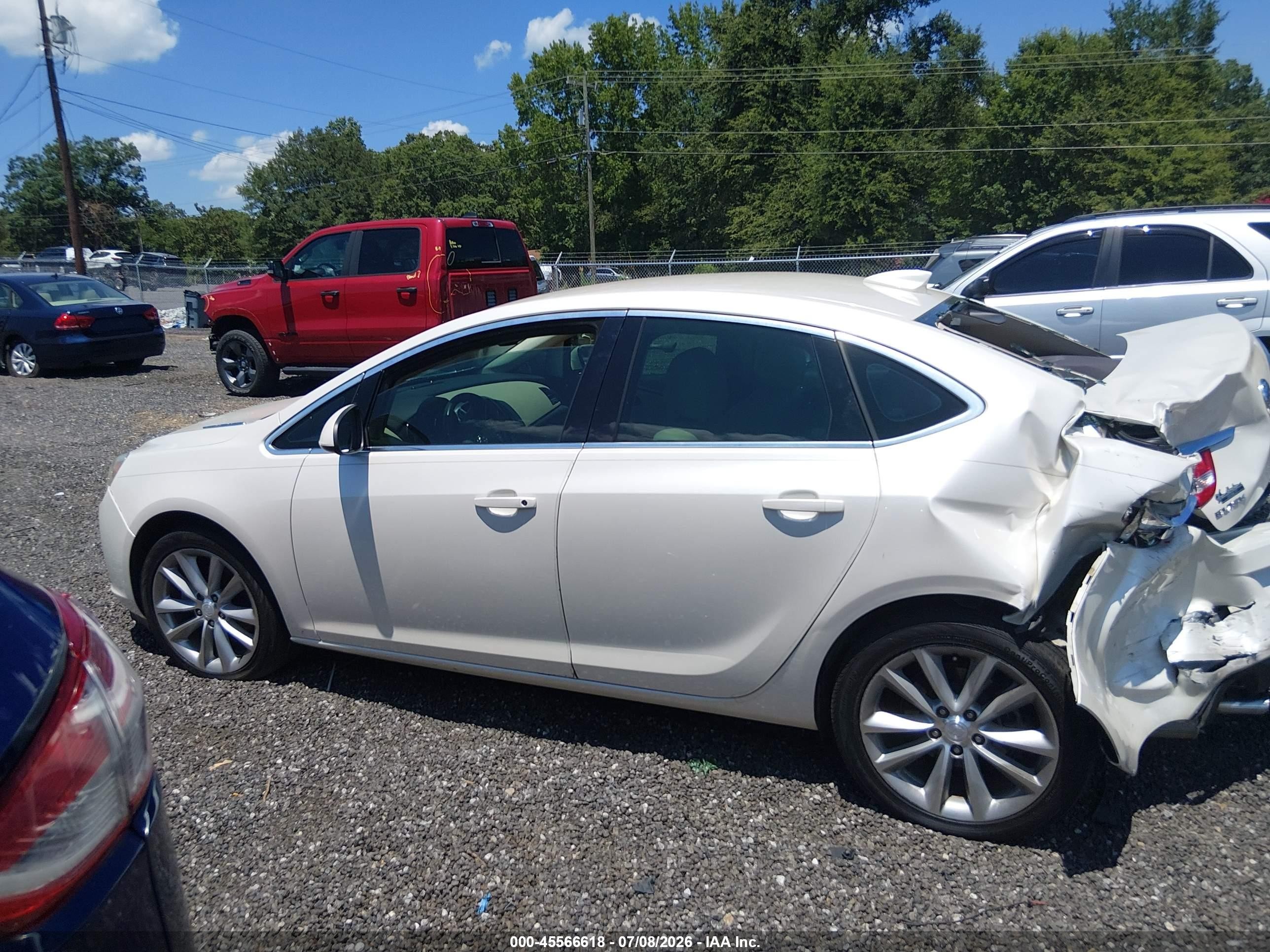 2015 Buick Verano Convenience Group White vin: 1G4PR5SK5F4174854