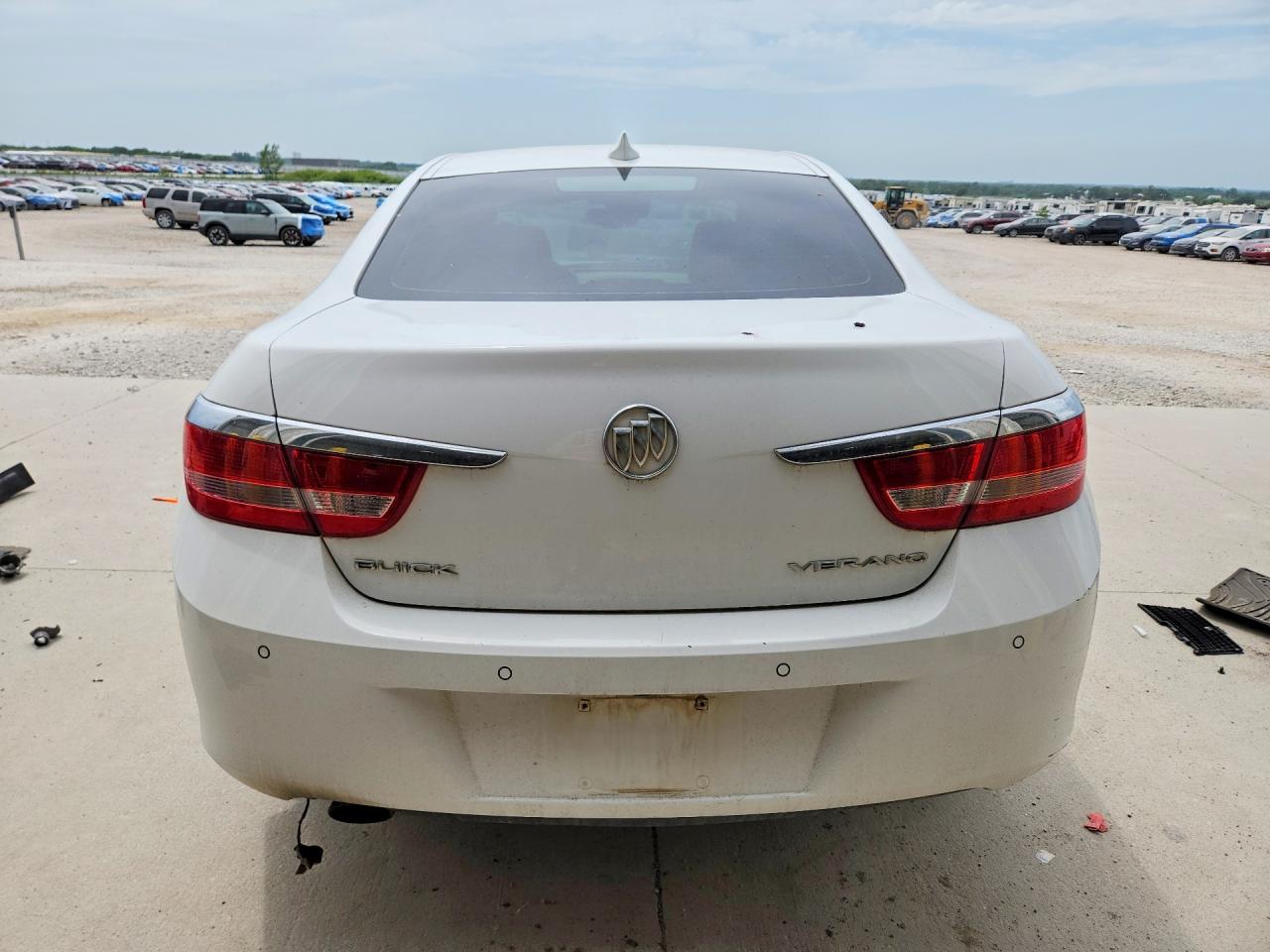 2015 Buick Verano Convenience White vin: 1G4PR5SK5F4181612