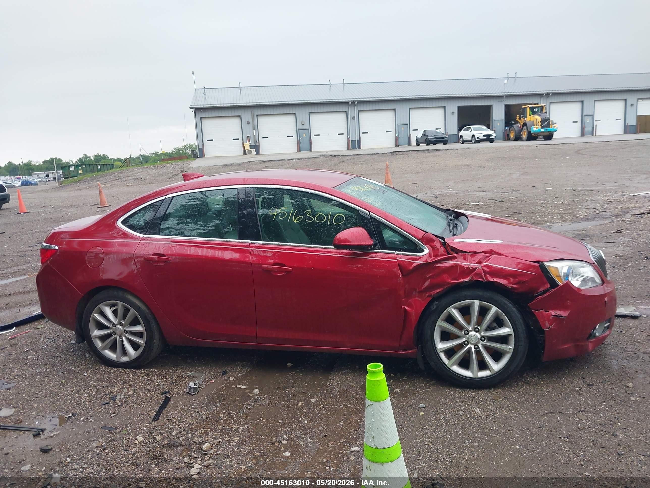 2015 Buick Verano Convenience Group Red vin: 1G4PR5SK5F4188124