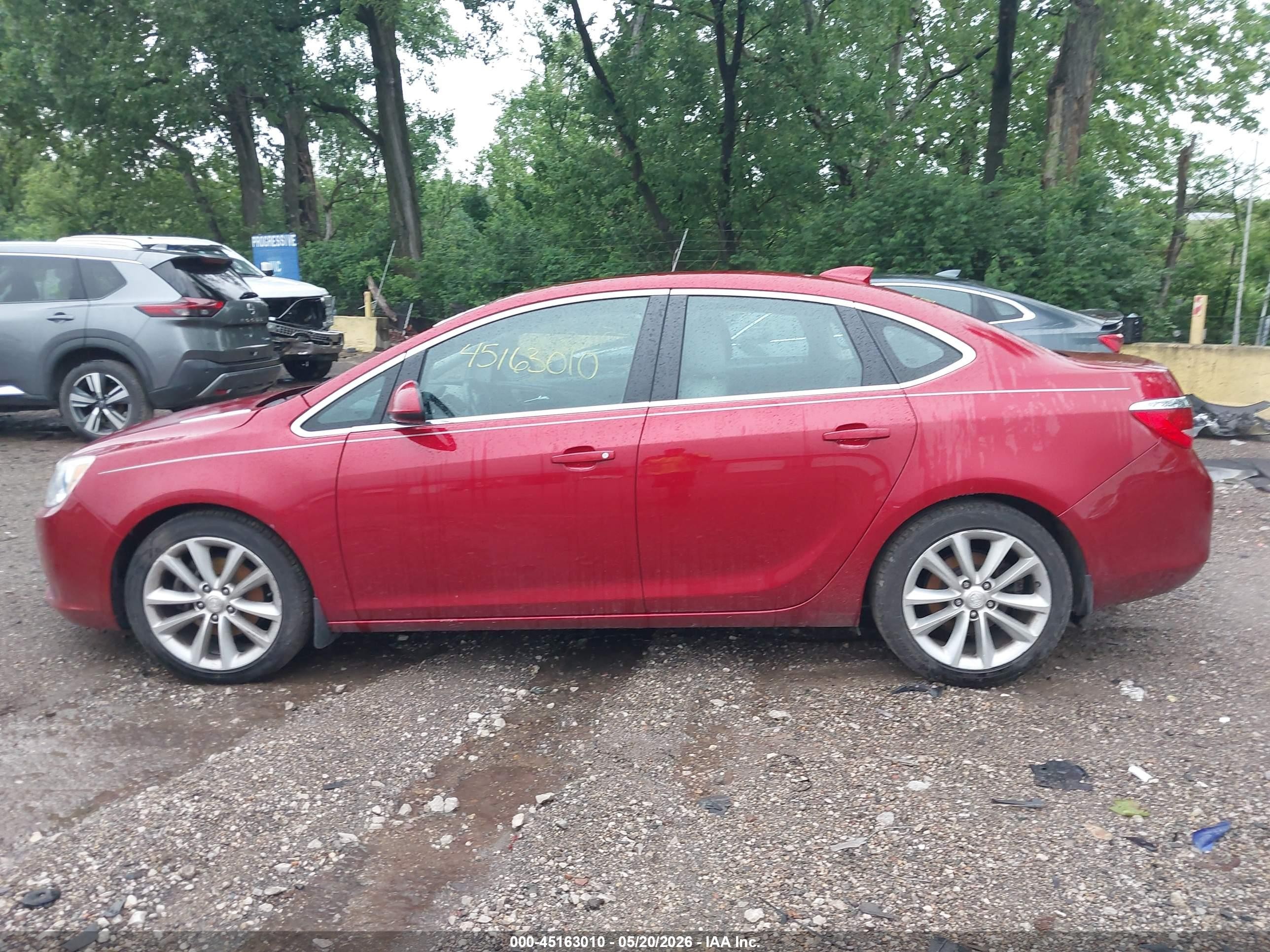 2015 Buick Verano Convenience Group Red vin: 1G4PR5SK5F4188124