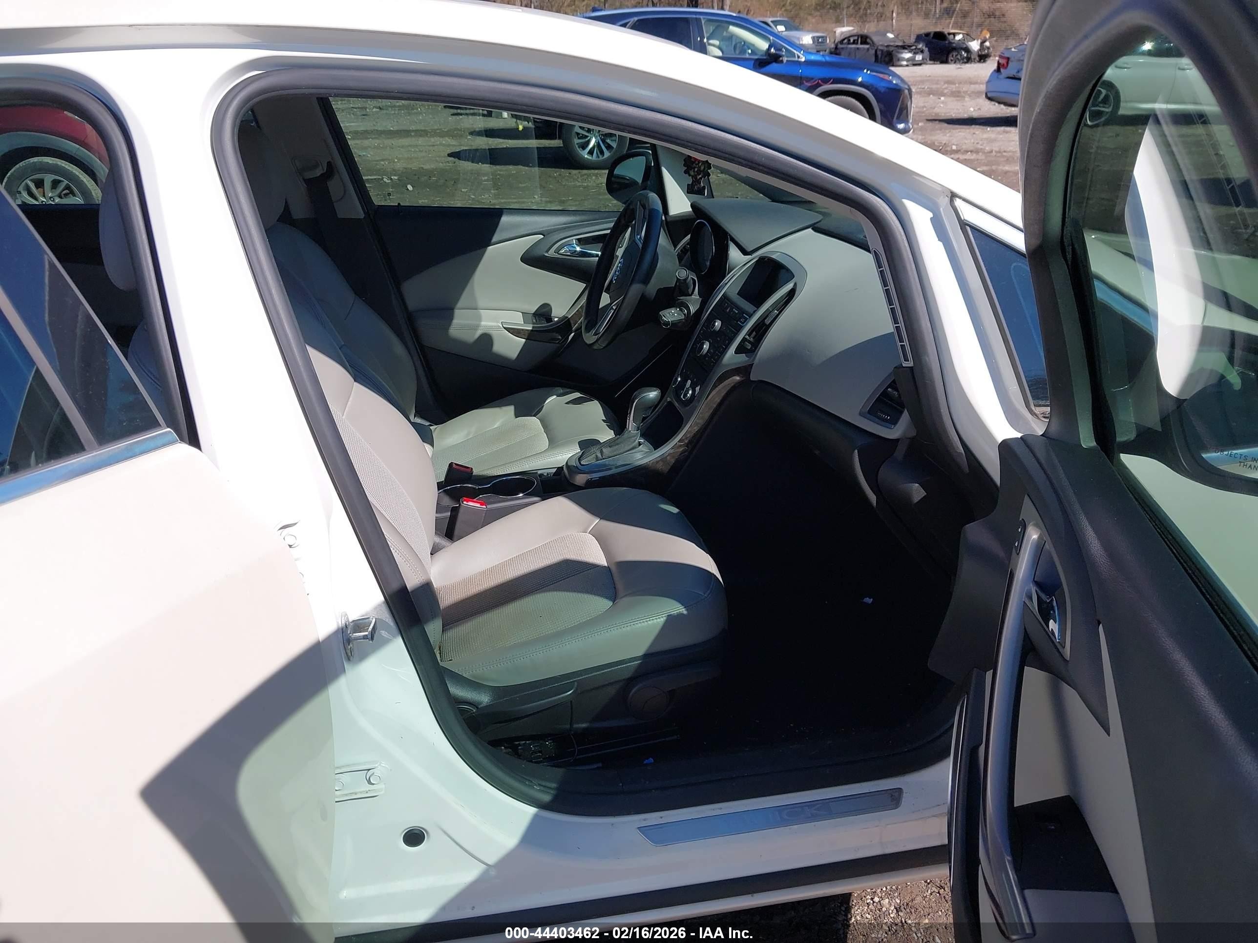 2014 Buick Verano Convenience Group White vin: 1G4PR5SK6E4118730