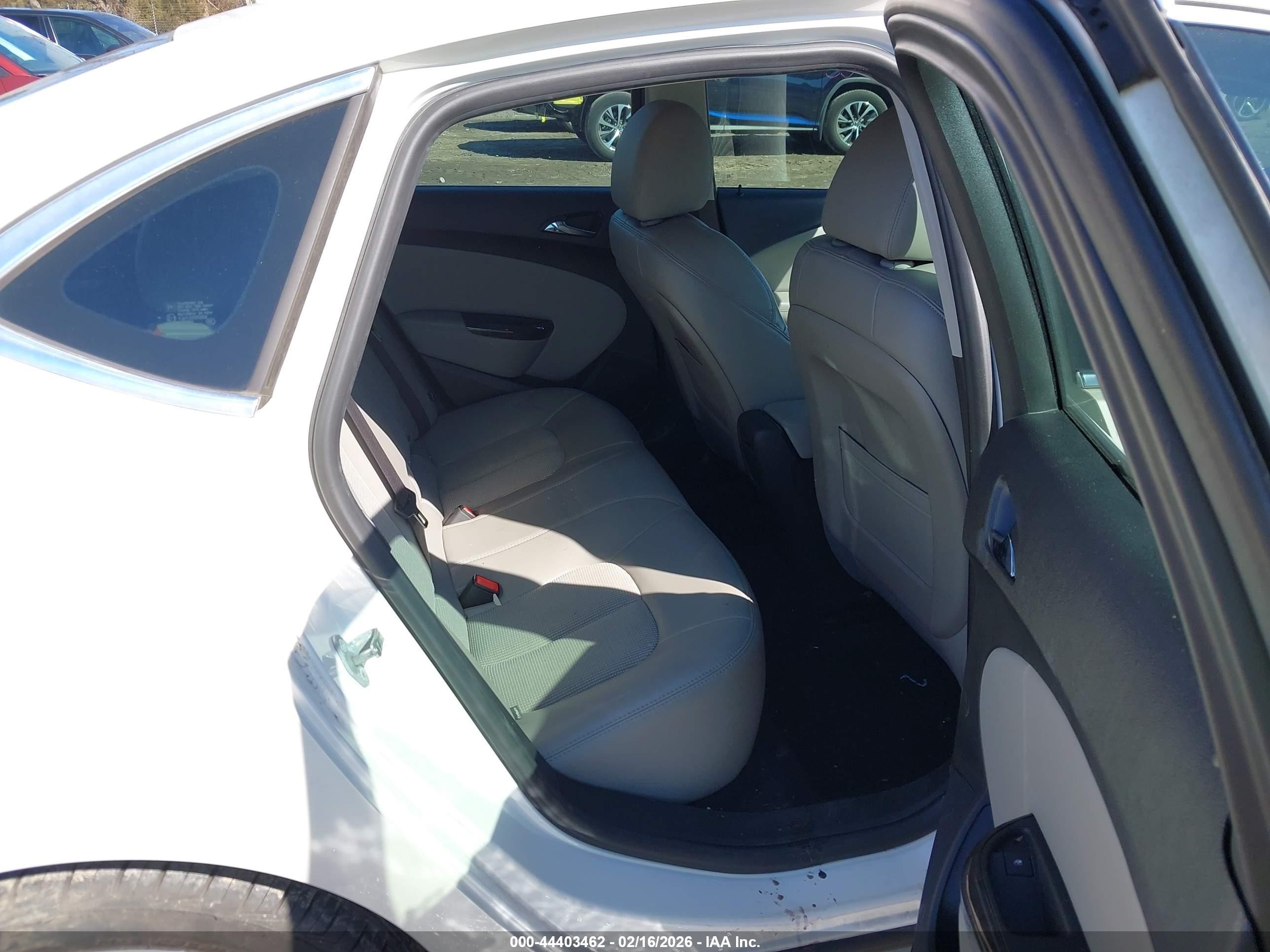 2014 Buick Verano Convenience Group White vin: 1G4PR5SK6E4118730