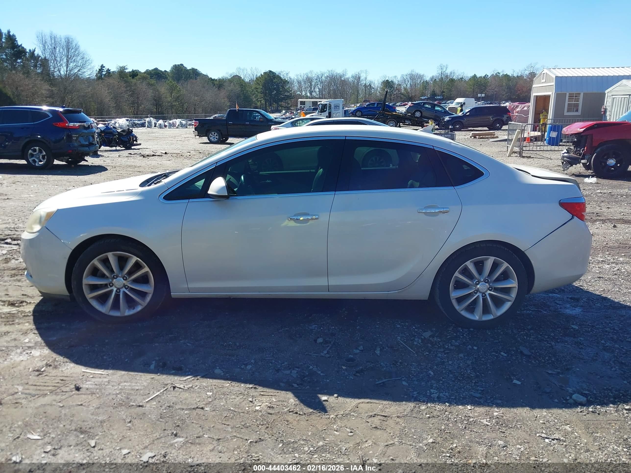 2014 Buick Verano Convenience Group White vin: 1G4PR5SK6E4118730