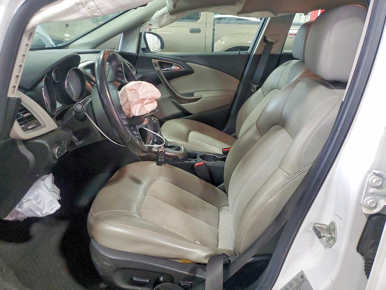 2016 Buick Verano Convenience White vin: 1G4PR5SK6G4116351