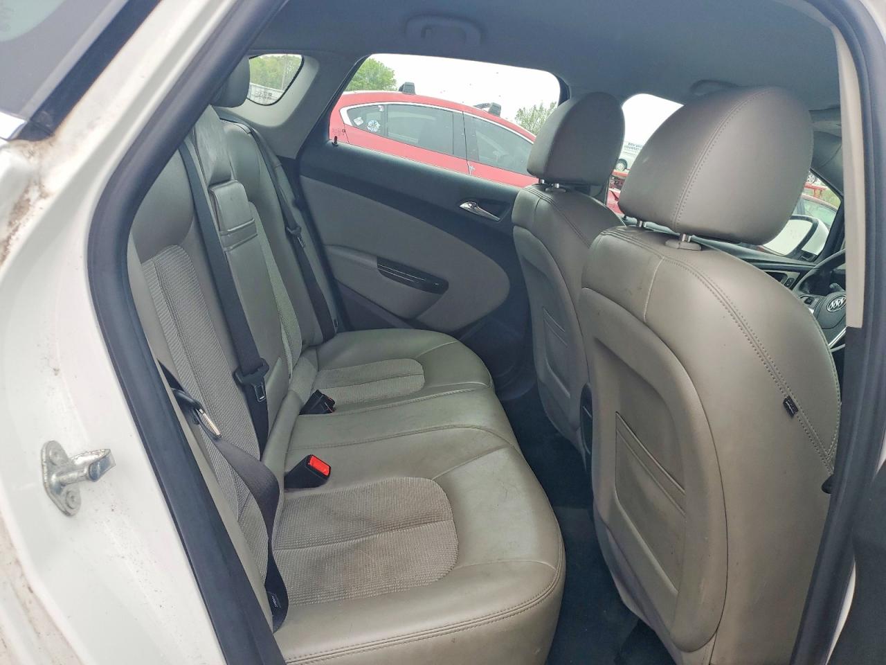 2014 Buick Verano White vin: 1G4PR5SK7E4122740