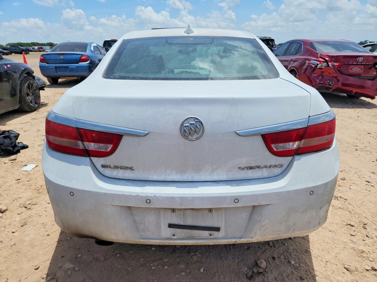 2015 Buick Verano Convenience White vin: 1G4PR5SK7F4107978