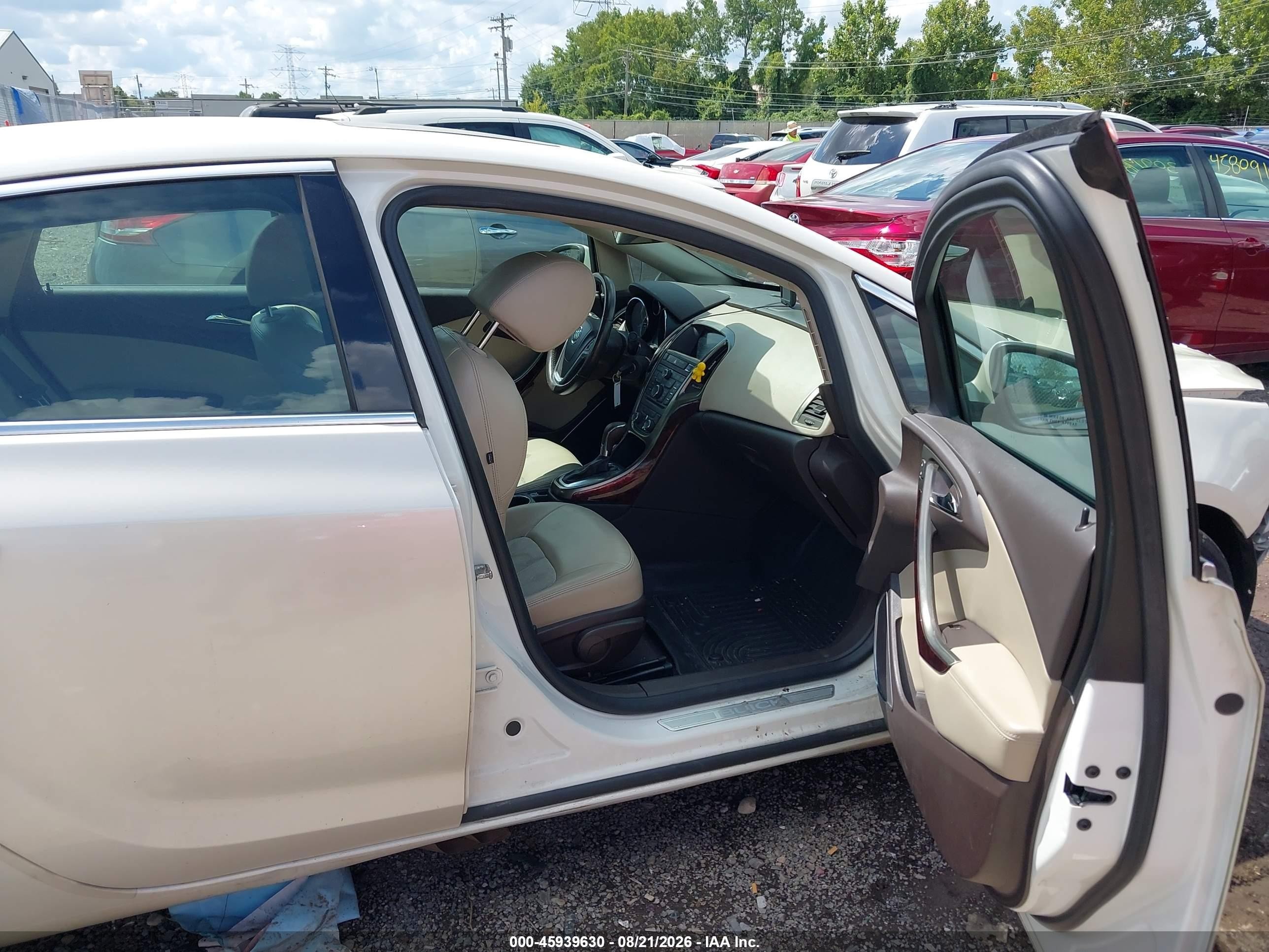 2012 Buick Verano Convenience Group White vin: 1G4PR5SK8C4137938