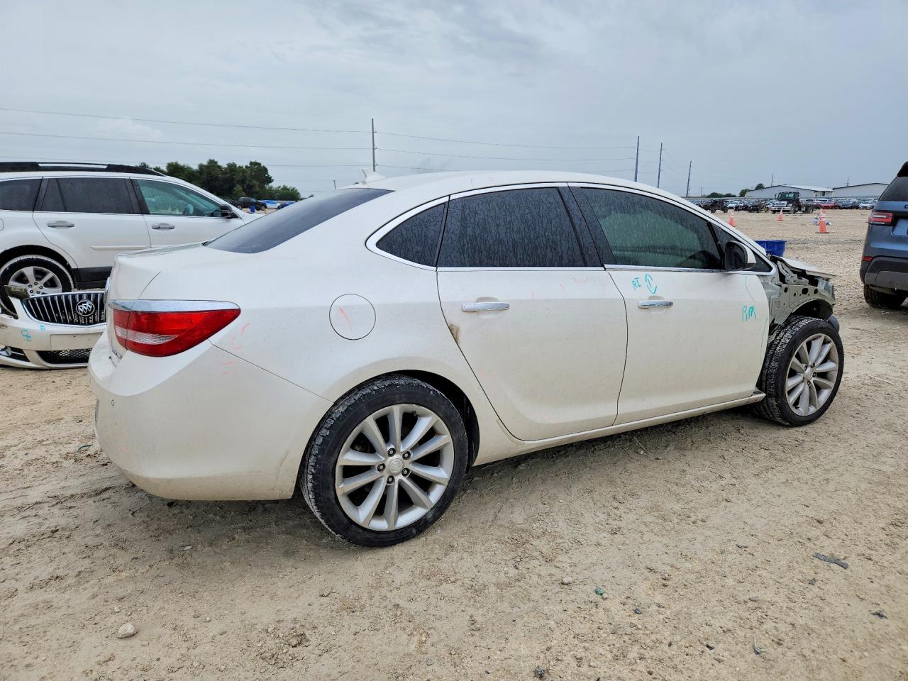 2014 Buick Verano Convenience White vin: 1G4PR5SK8E4178959