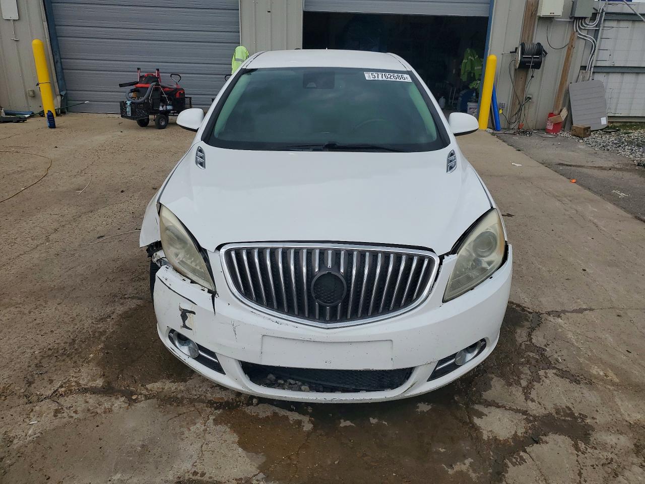 2014 Buick Verano Convenience White vin: 1G4PR5SK8E4222149