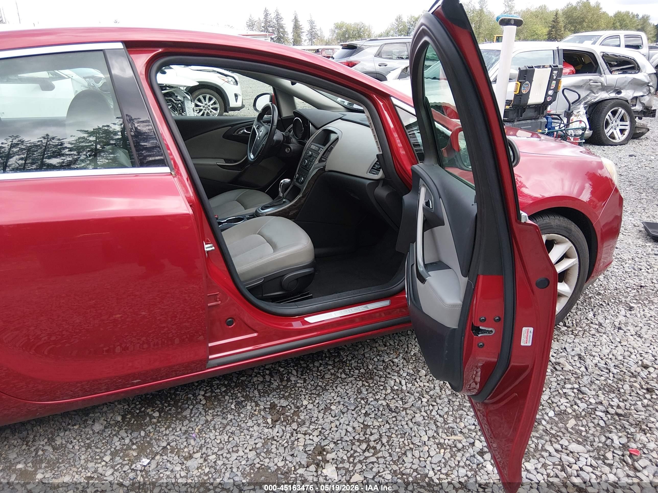 2015 Buick Verano Convenience Group Red vin: 1G4PR5SK8F4182544