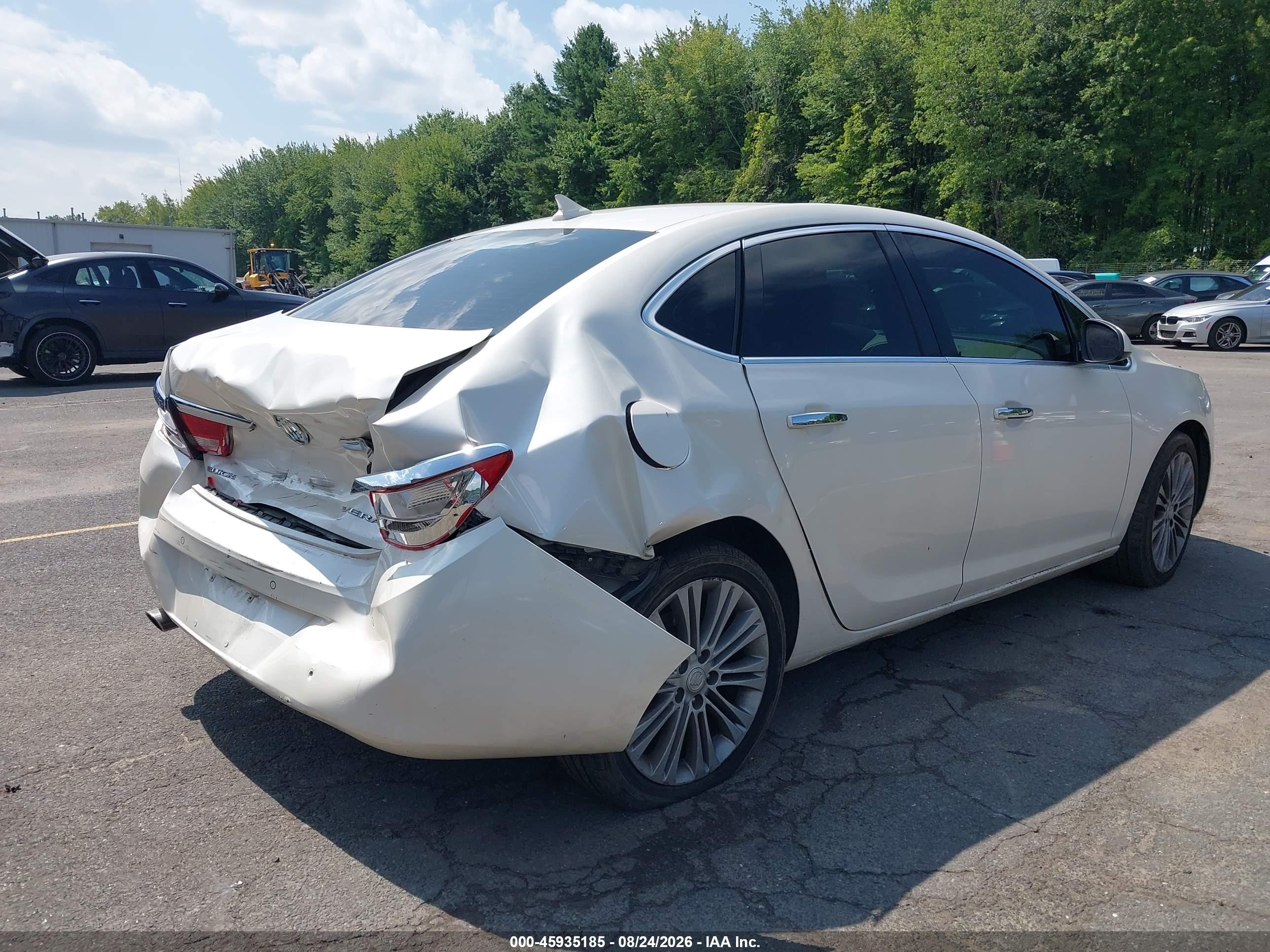 2013 Buick Verano Convenience Group White vin: 1G4PR5SK9D4253652