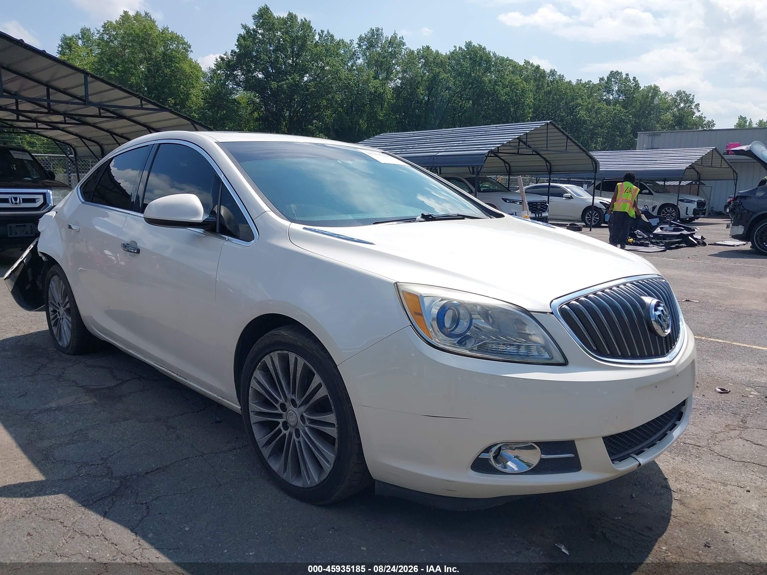 2013 Buick Verano Convenience Group White vin: 1G4PR5SK9D4253652