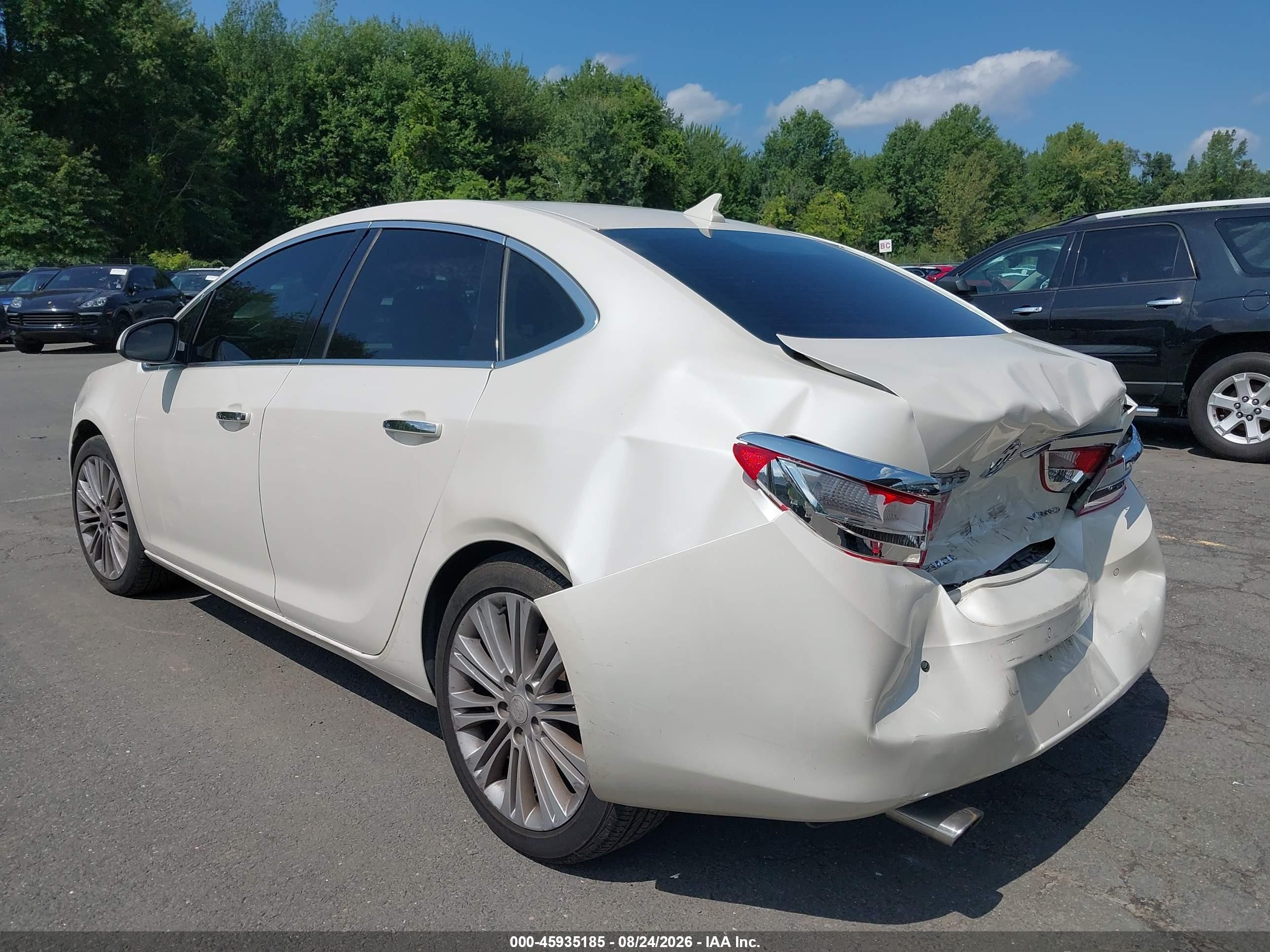 2013 Buick Verano Convenience Group White vin: 1G4PR5SK9D4253652