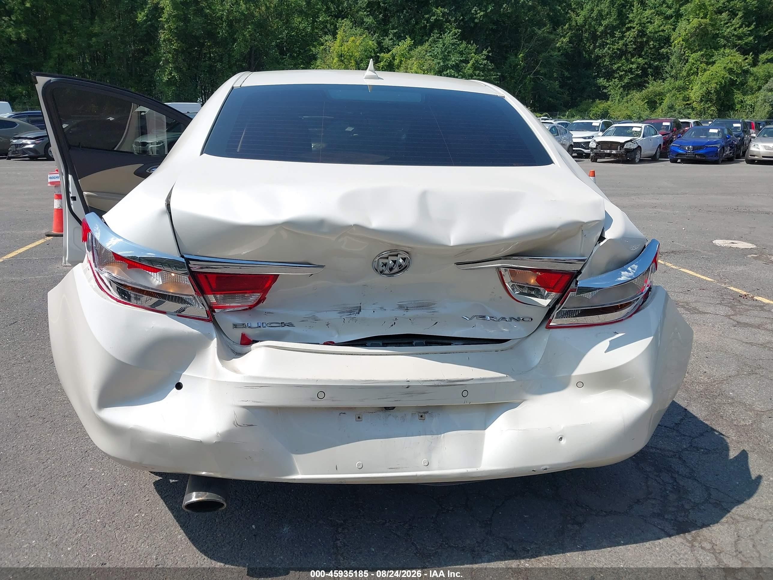 2013 Buick Verano Convenience Group White vin: 1G4PR5SK9D4253652