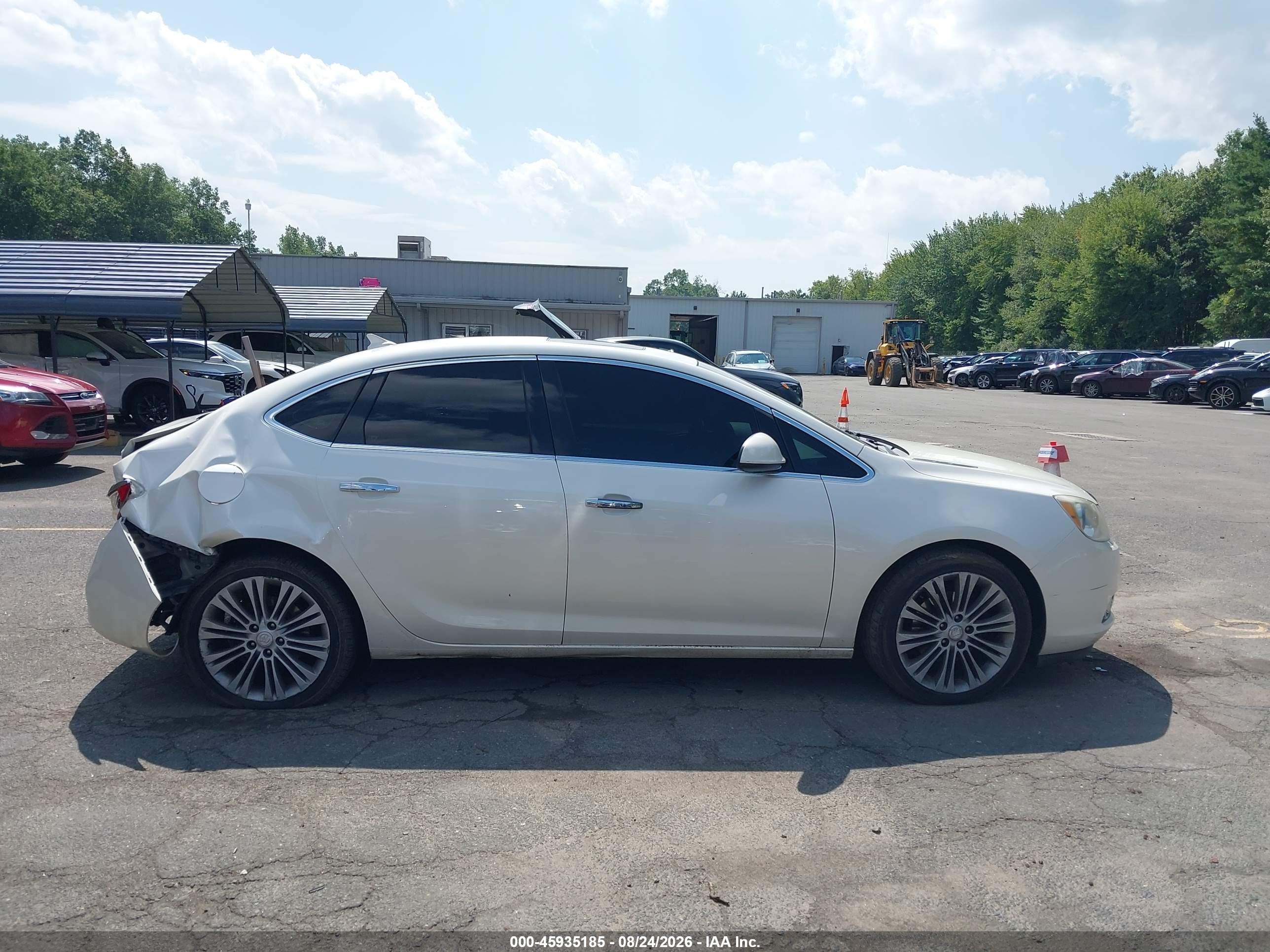 2013 Buick Verano Convenience Group White vin: 1G4PR5SK9D4253652