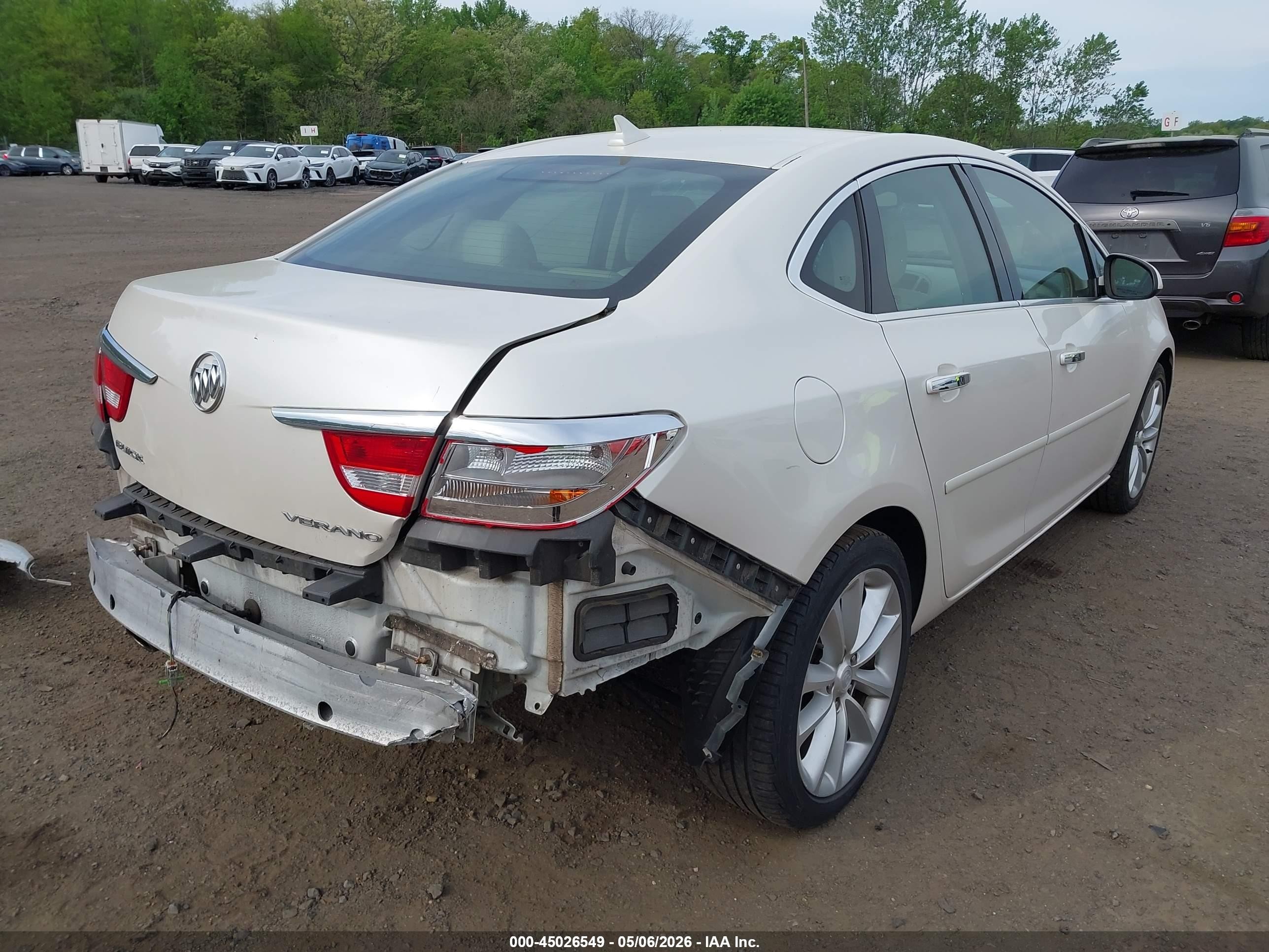 2014 Buick Verano Convenience Group Белый vin: 1G4PR5SK9E4198430