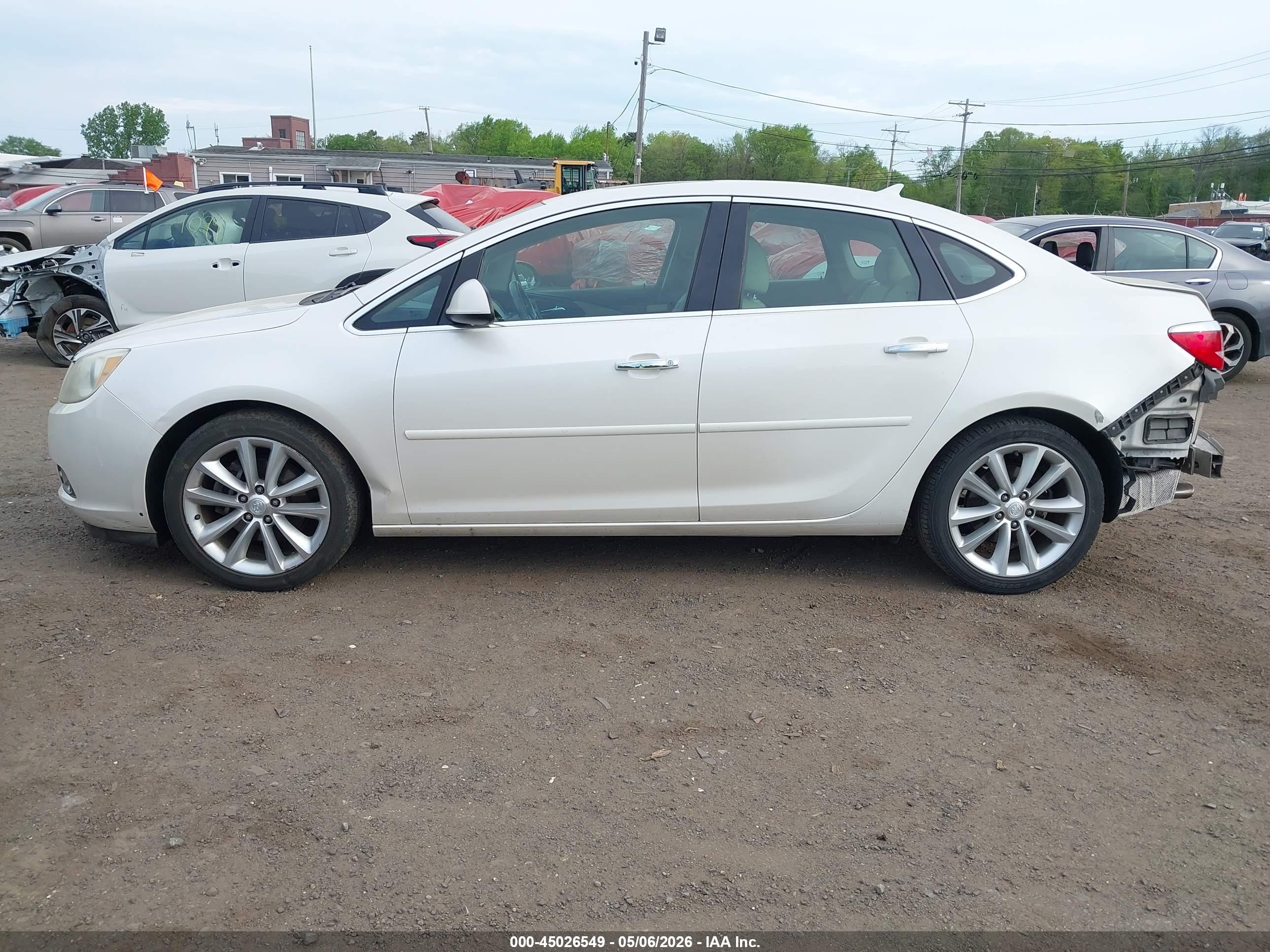 2014 Buick Verano Convenience Group Белый vin: 1G4PR5SK9E4198430