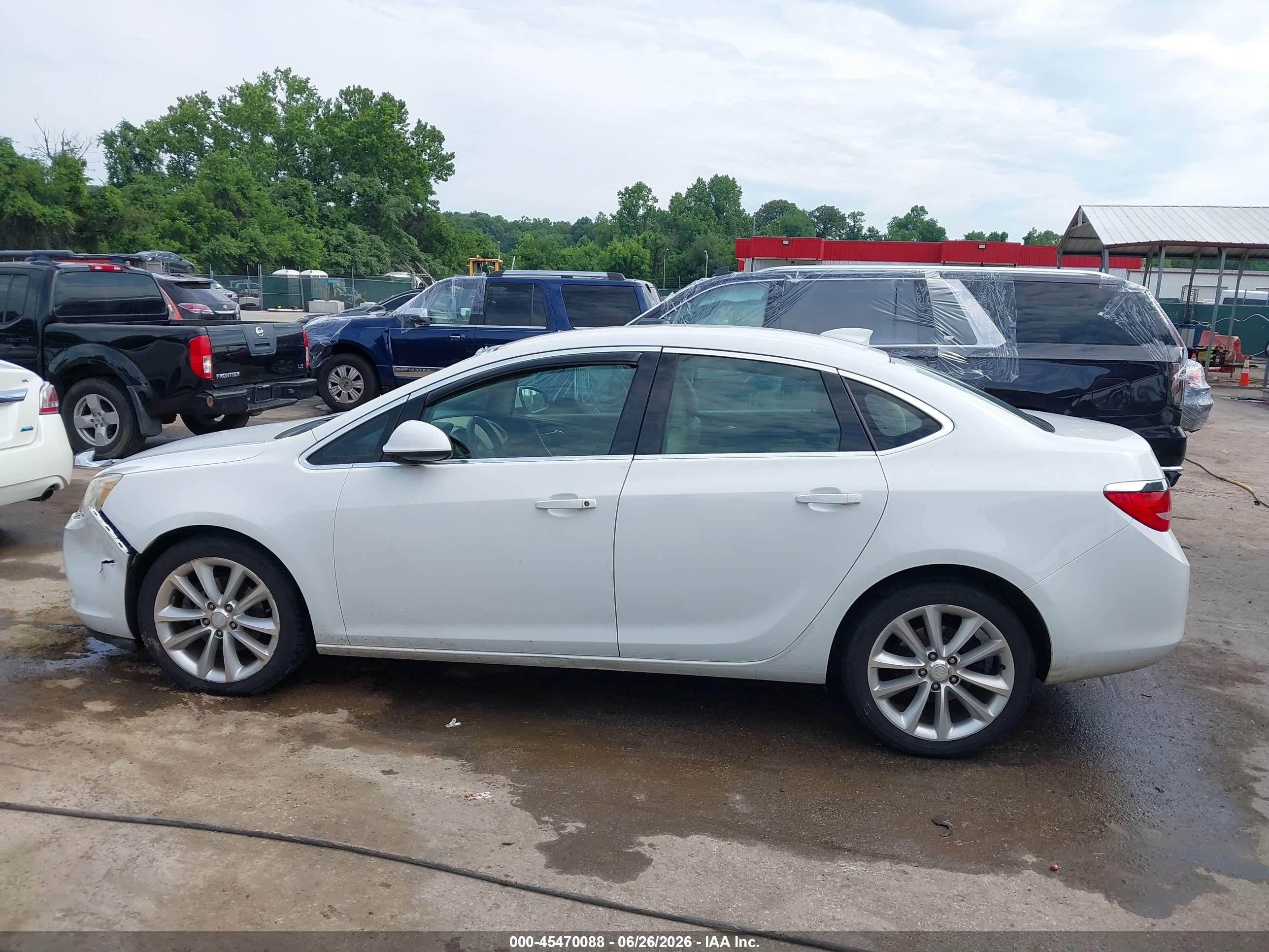 2015 Buick Verano Convenience Group White vin: 1G4PR5SK9F4113832