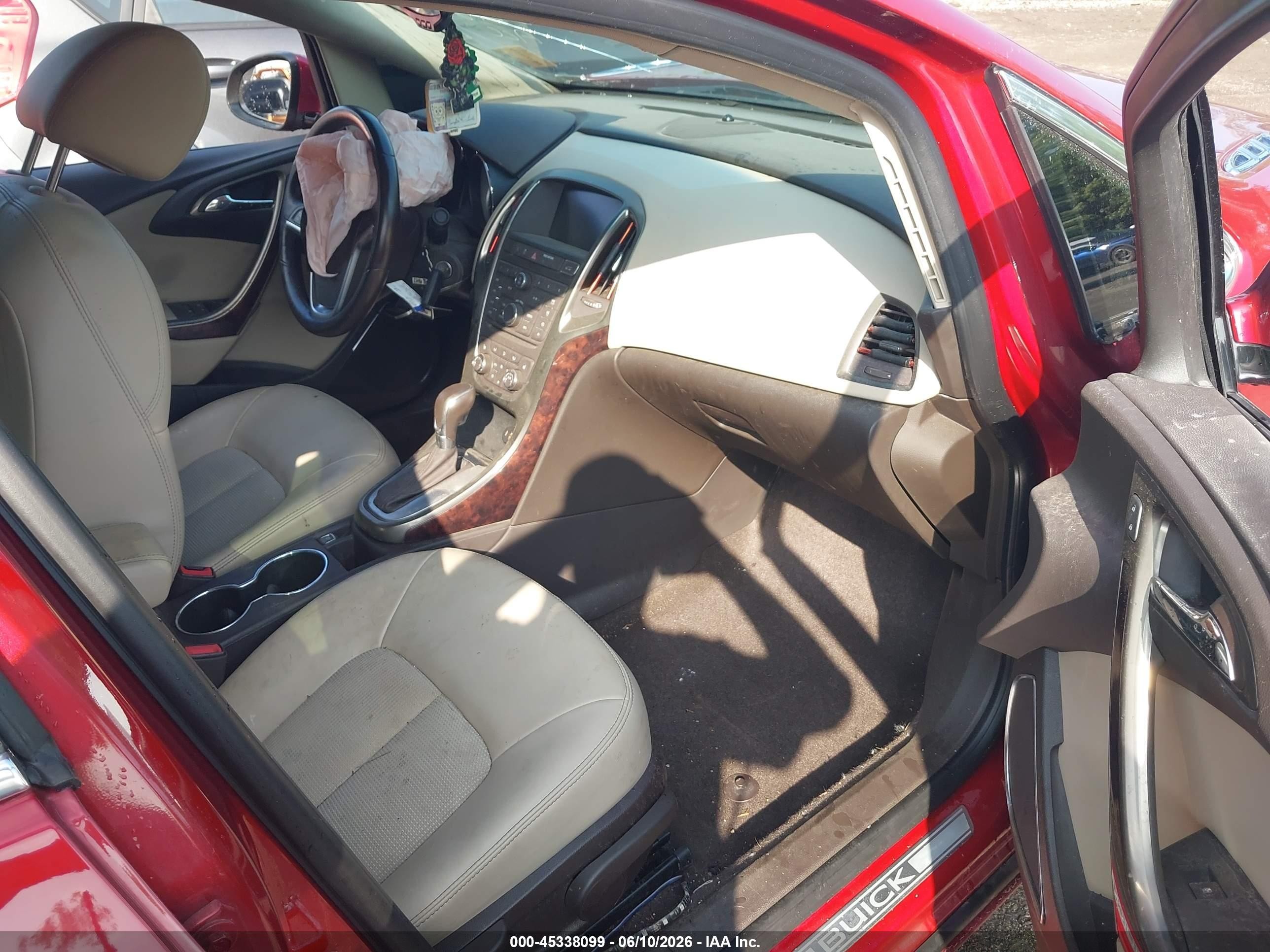 2015 Buick Verano Convenience Group Red vin: 1G4PR5SK9F4188563