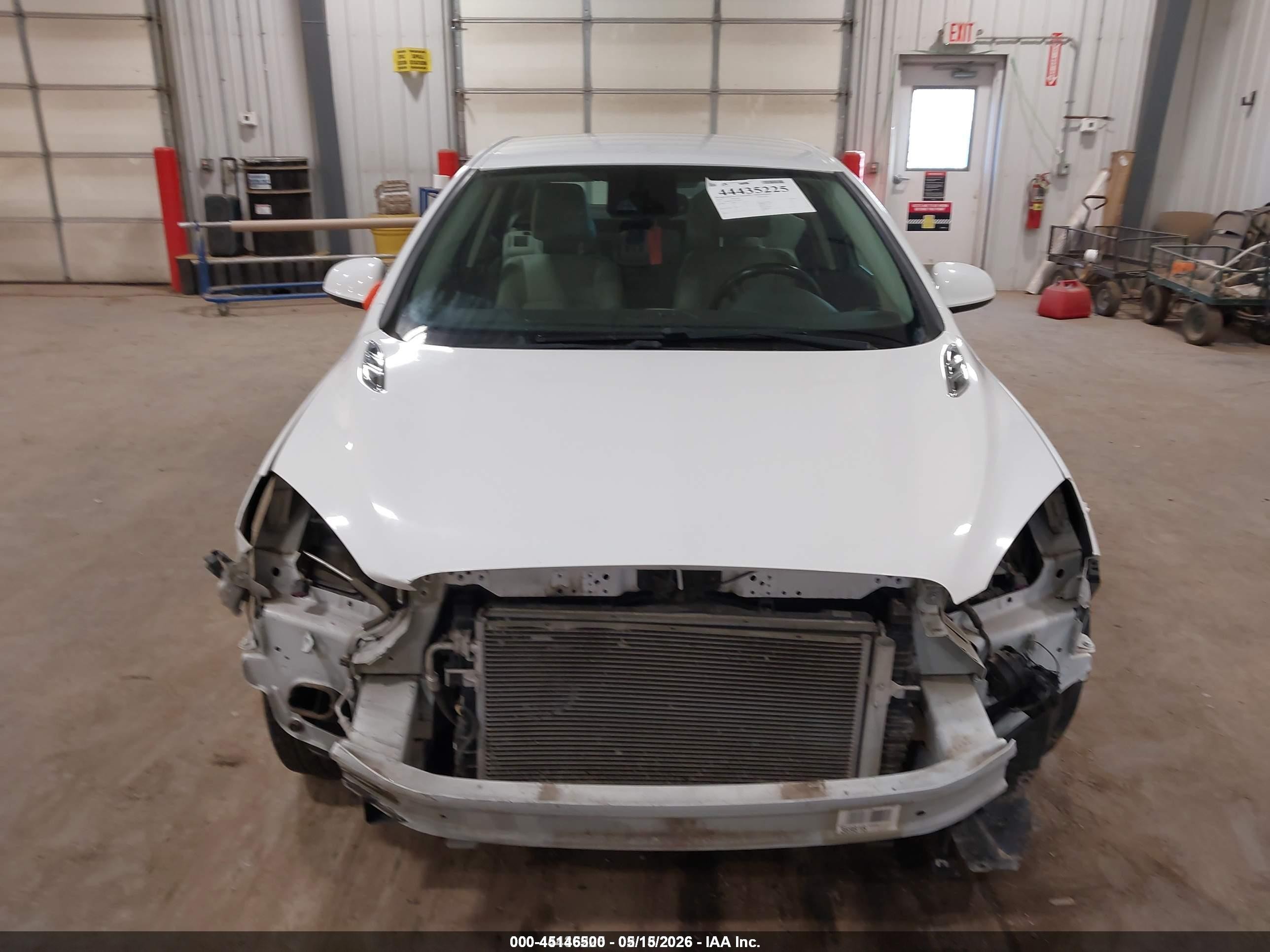 2014 Buick Verano Convenience Group White vin: 1G4PR5SKXE4176159