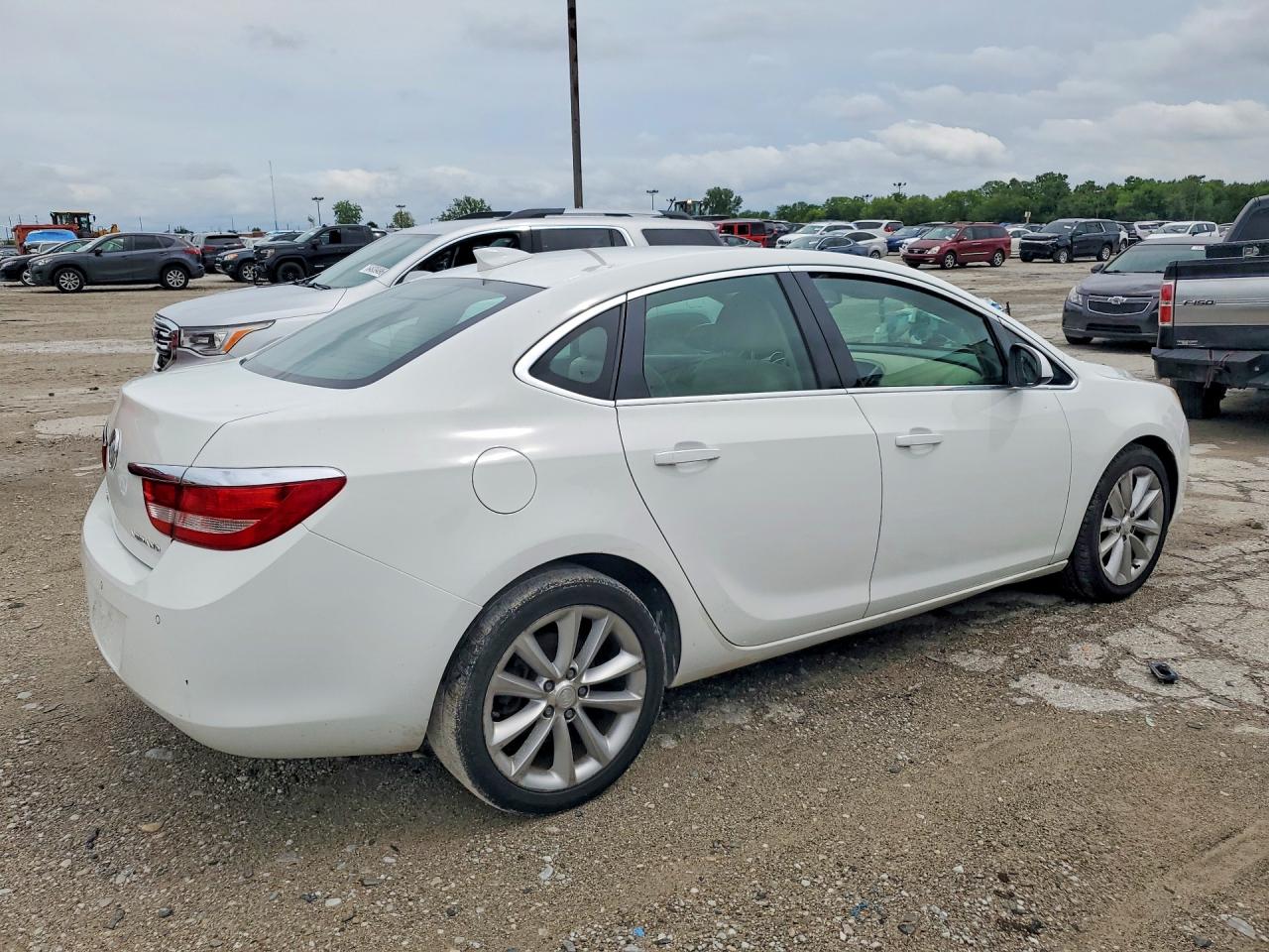 2015 Buick Verano Convenience White vin: 1G4PR5SKXF4124869