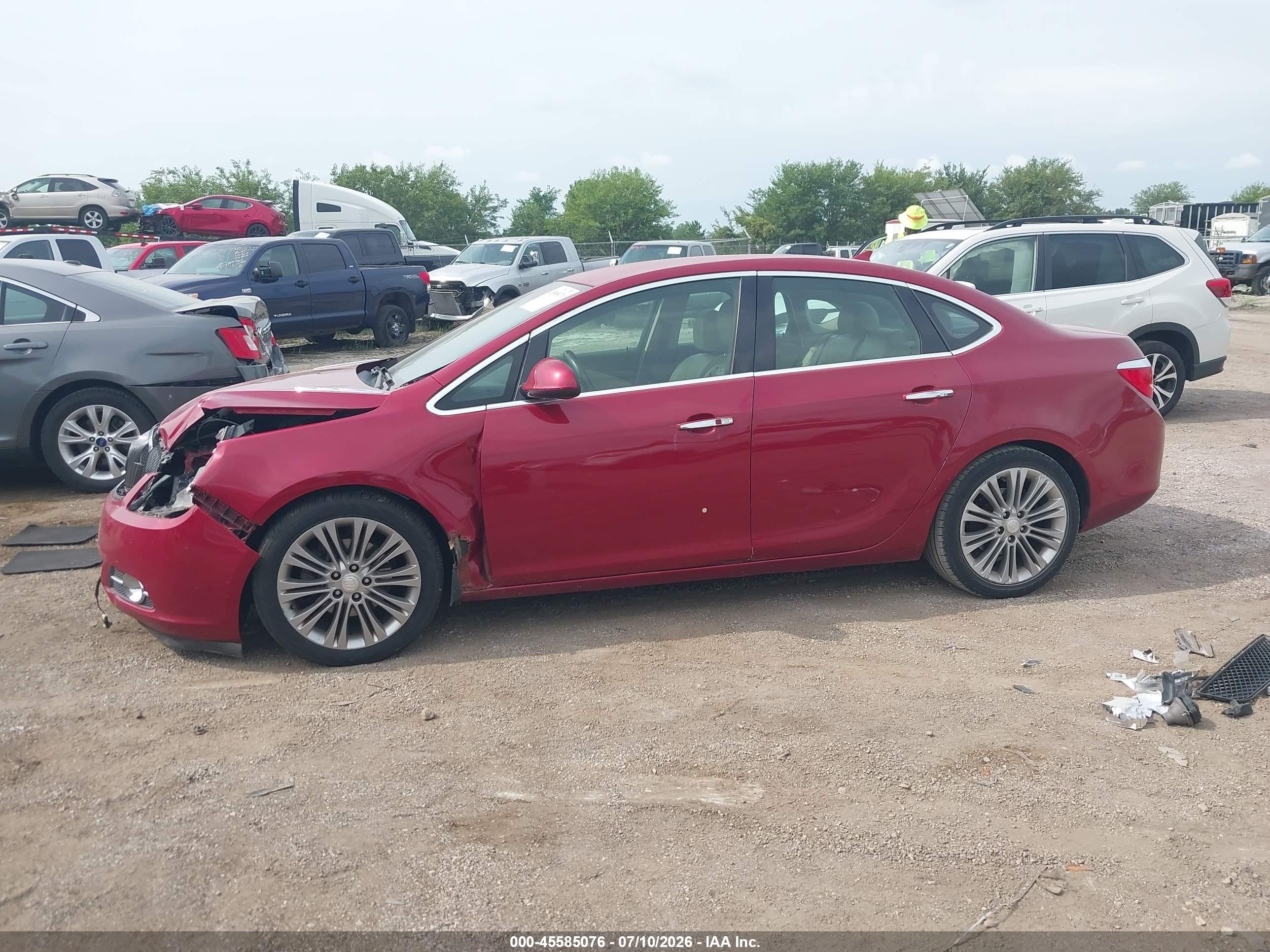 2012 Buick Verano Leather Group Red vin: 1G4PS5SK0C4142300