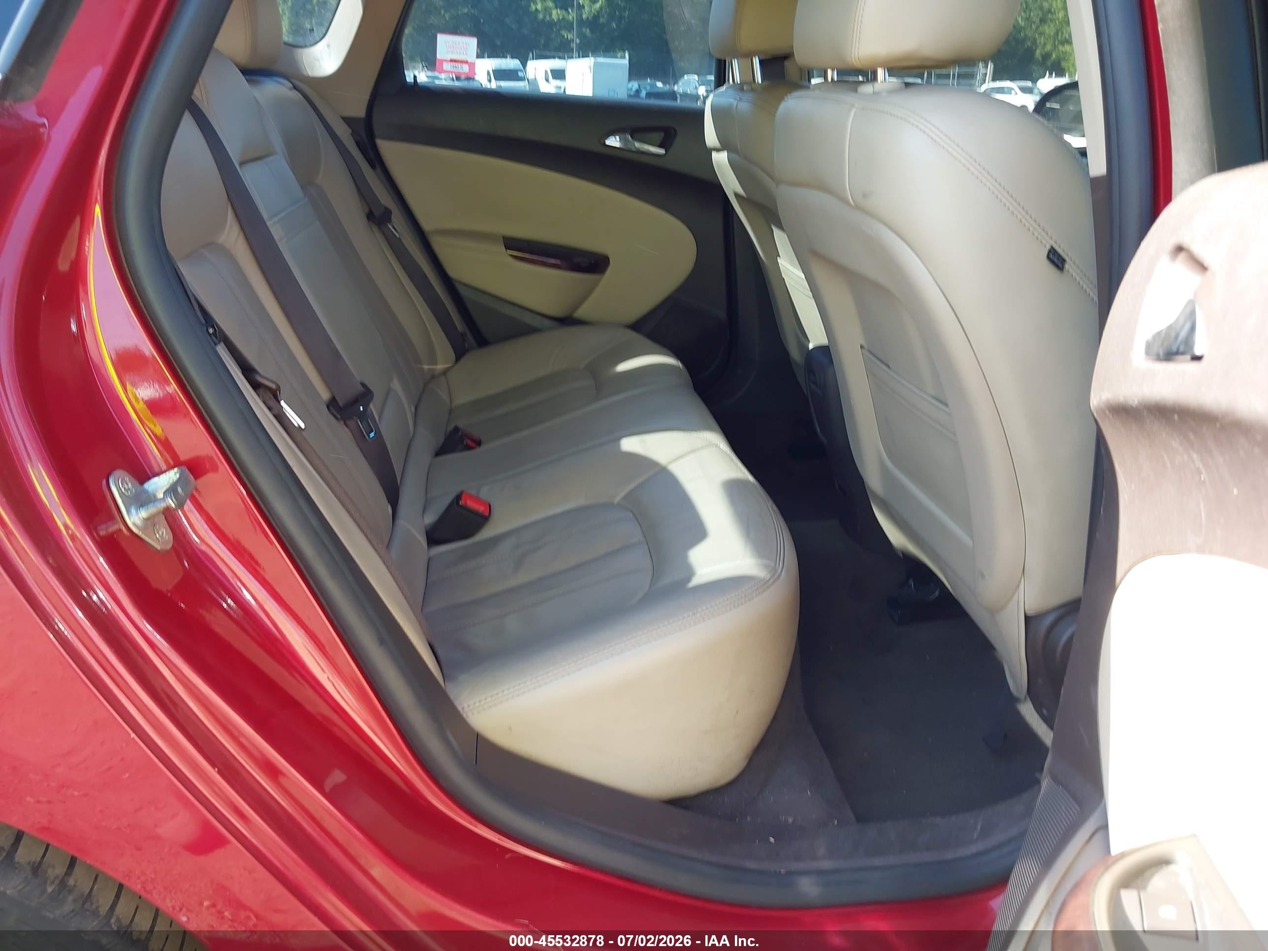 2014 Buick Verano Leather Group Red vin: 1G4PS5SK0E4147189