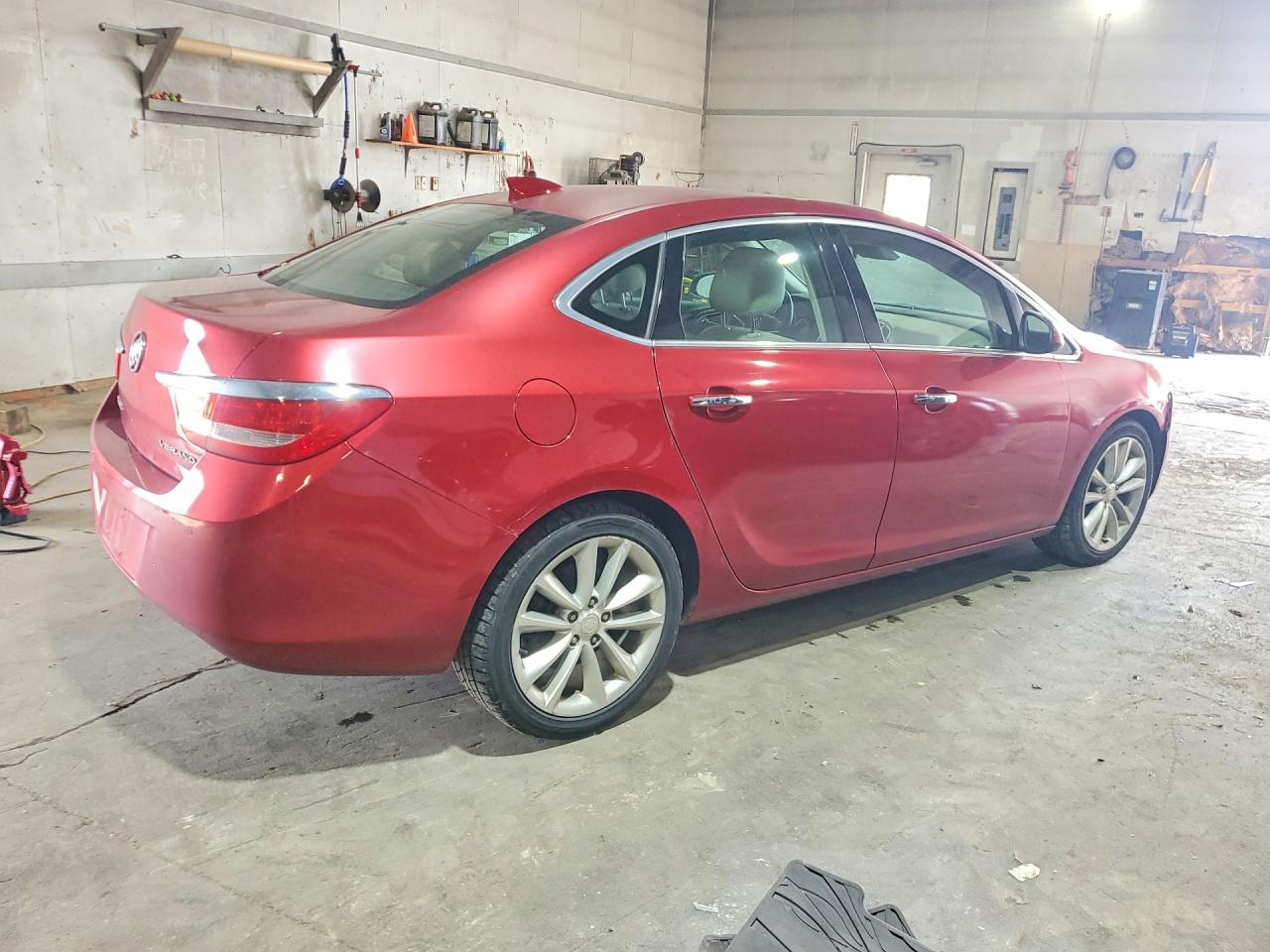 2015 Buick Verano Red vin: 1G4PS5SK0F4150577