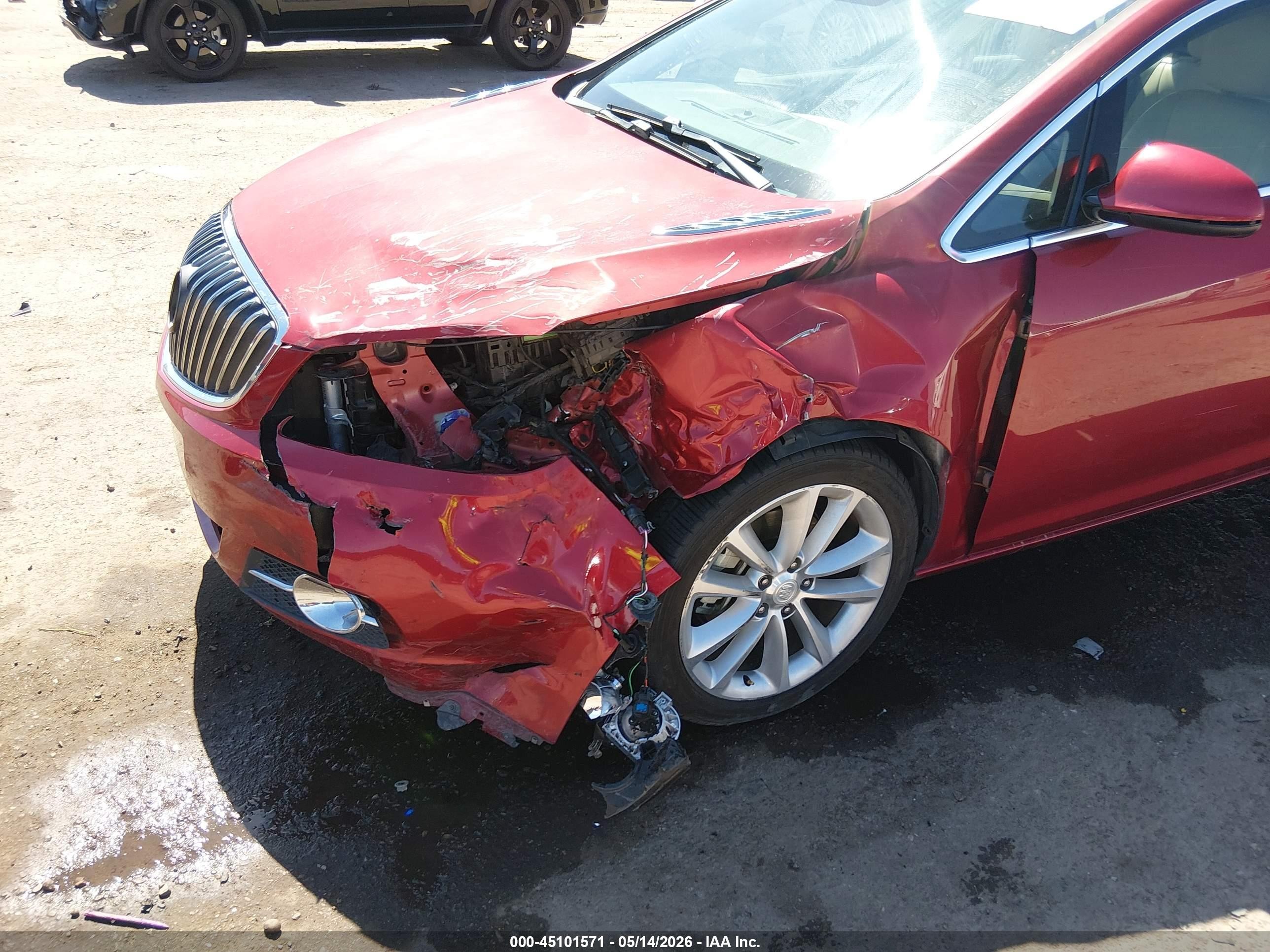 2015 Buick Verano Leather Group Красный vin: 1G4PS5SK0F4164088