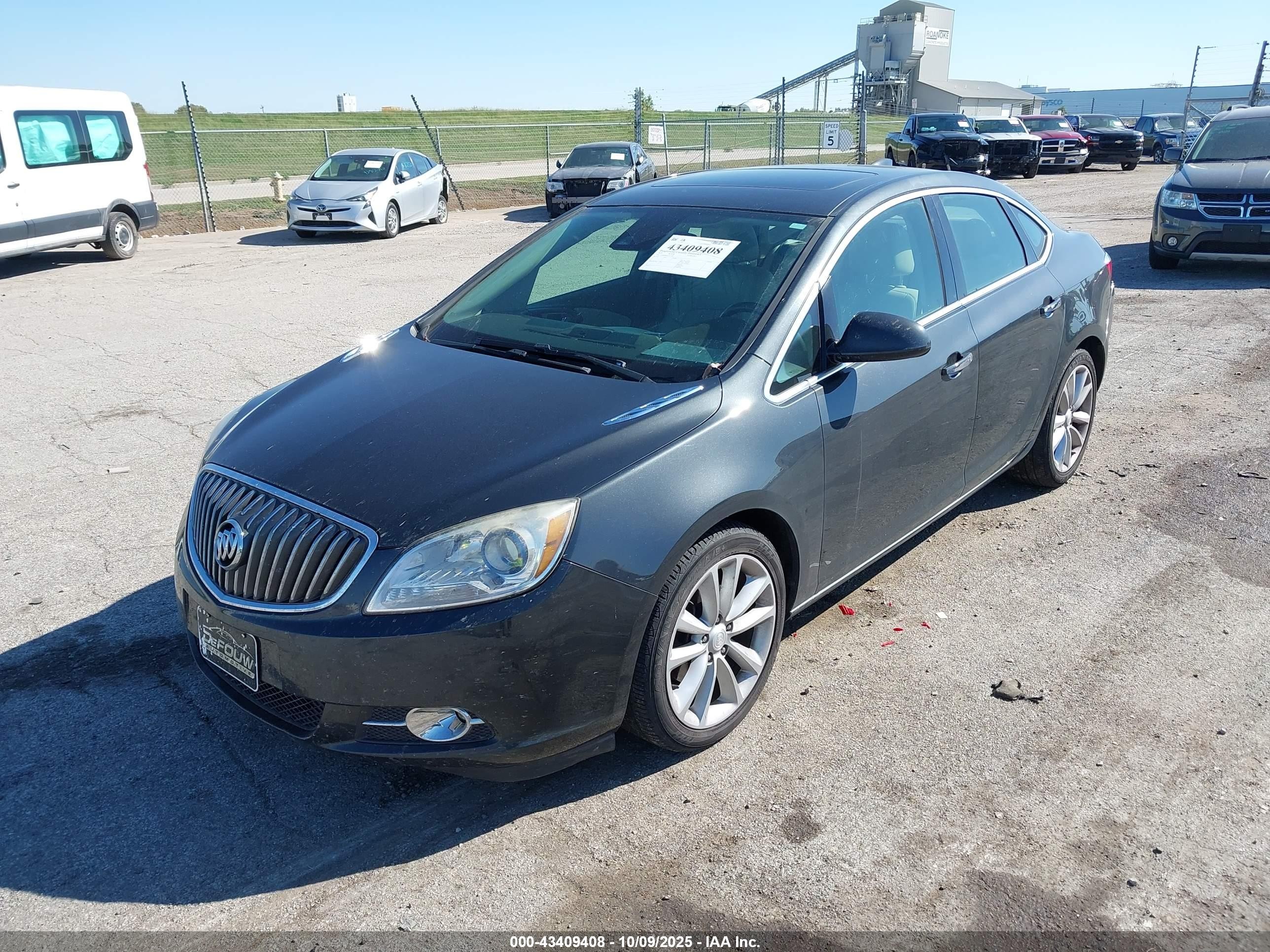2015 Buick Verano Leather Group Gray vin: 1G4PS5SK0F4172109