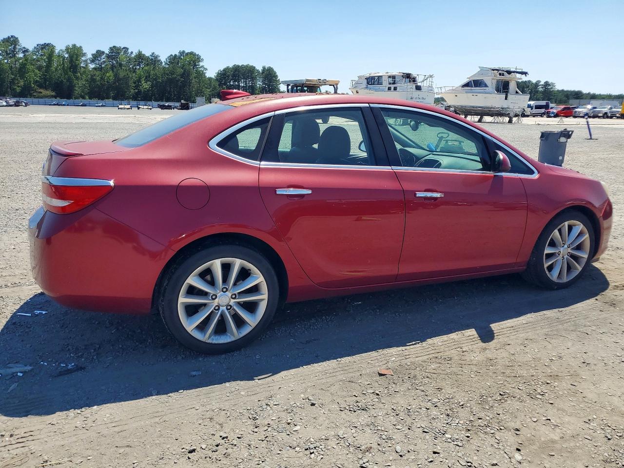 2015 Buick Verano Красный vin: 1G4PS5SK0F4207392