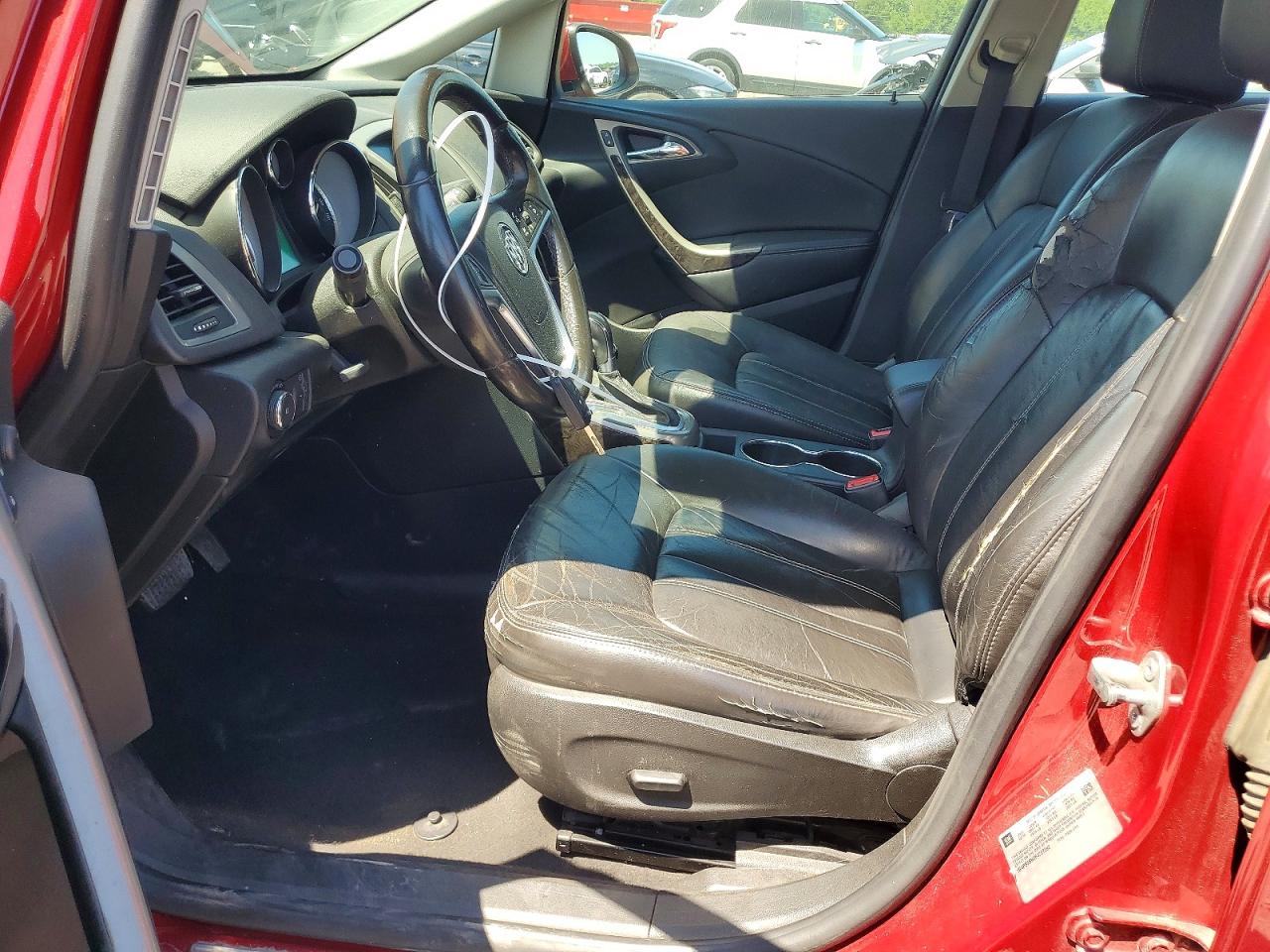 2015 Buick Verano Красный vin: 1G4PS5SK0F4207392