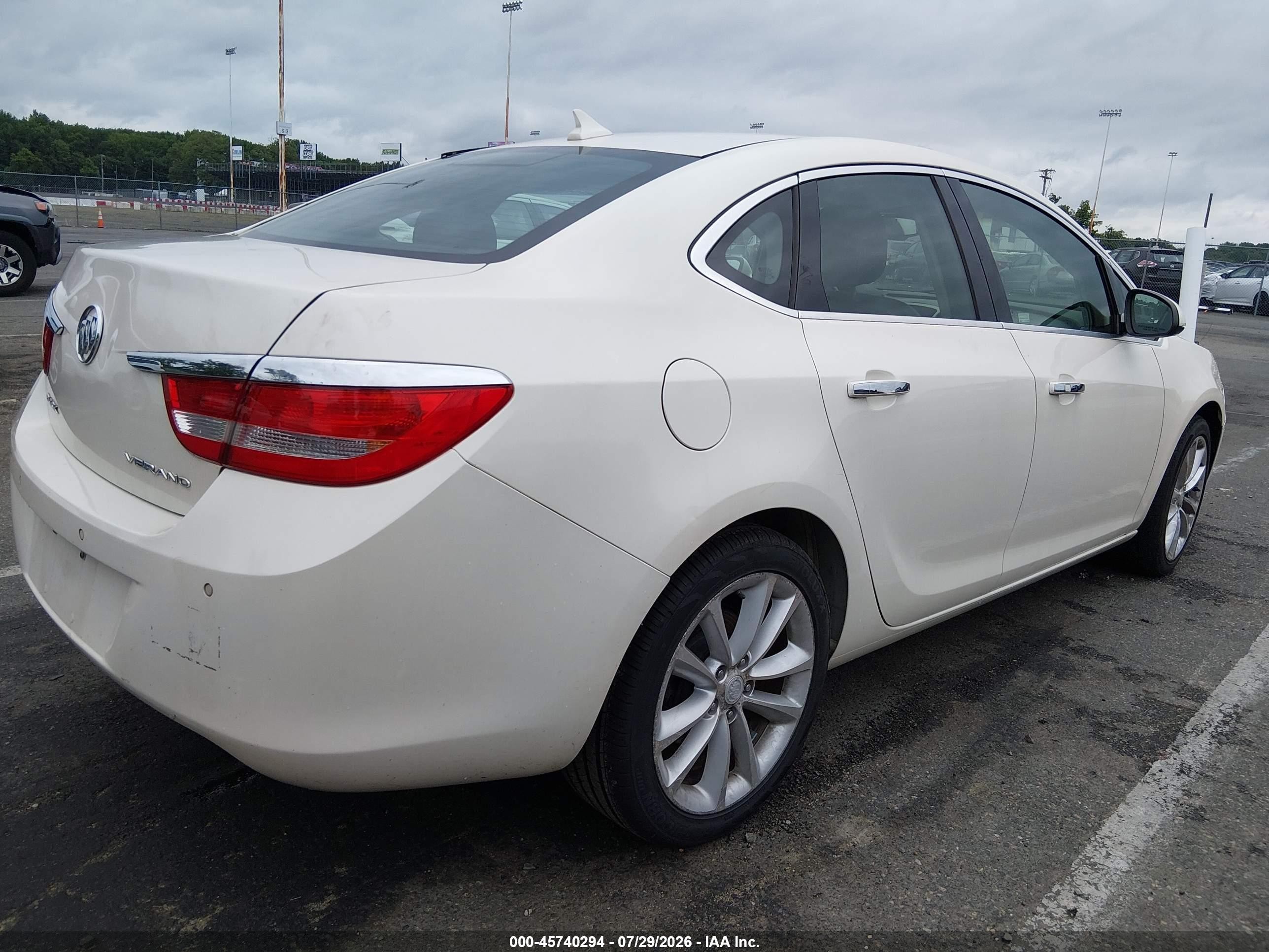 2012 Buick Verano Leather Group White vin: 1G4PS5SK1C4198682