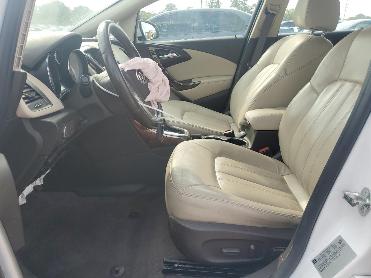 2017 Buick Verano White vin: 1G4PS5SK1H4102136