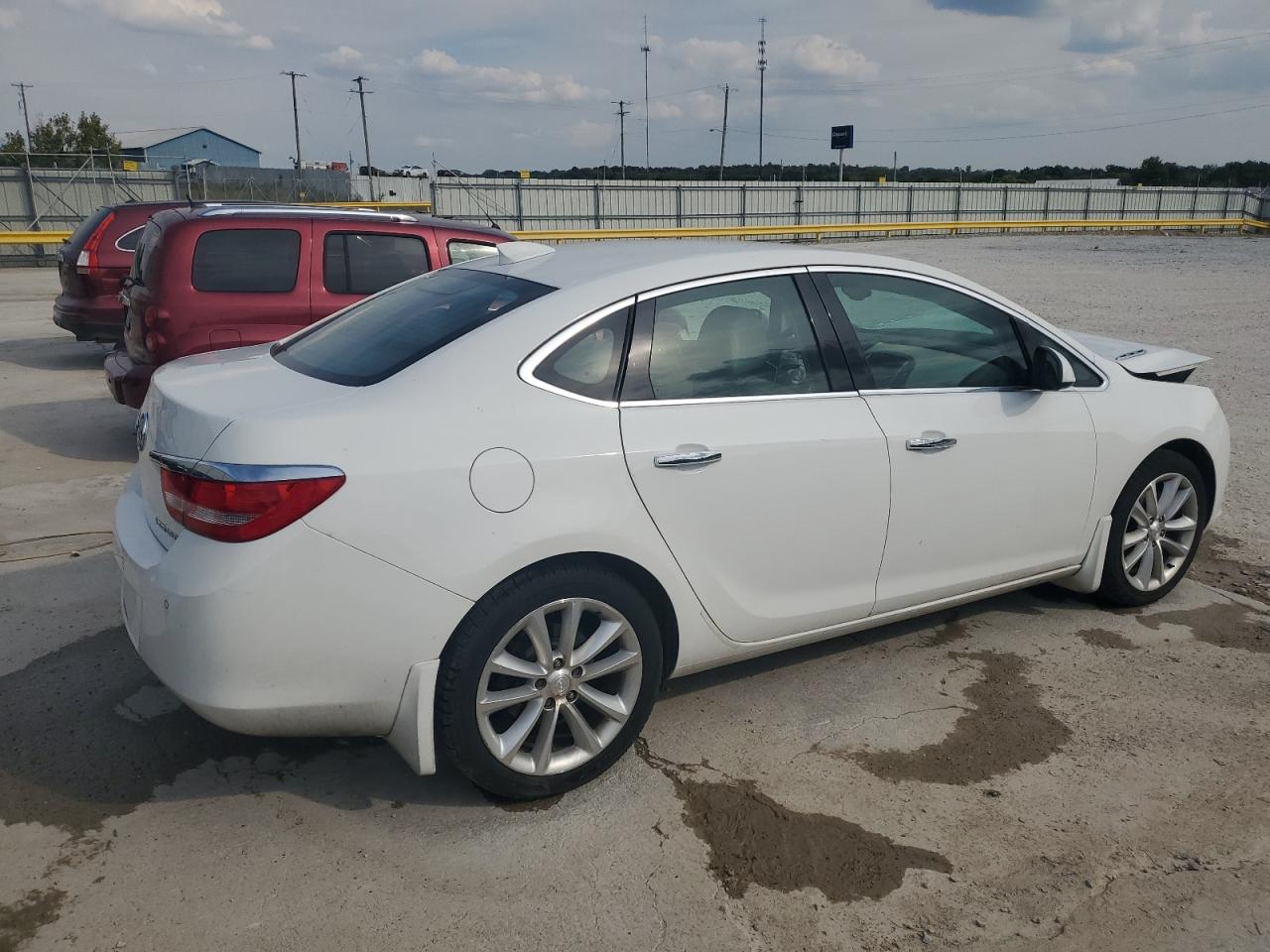 2017 Buick Verano White vin: 1G4PS5SK1H4102136
