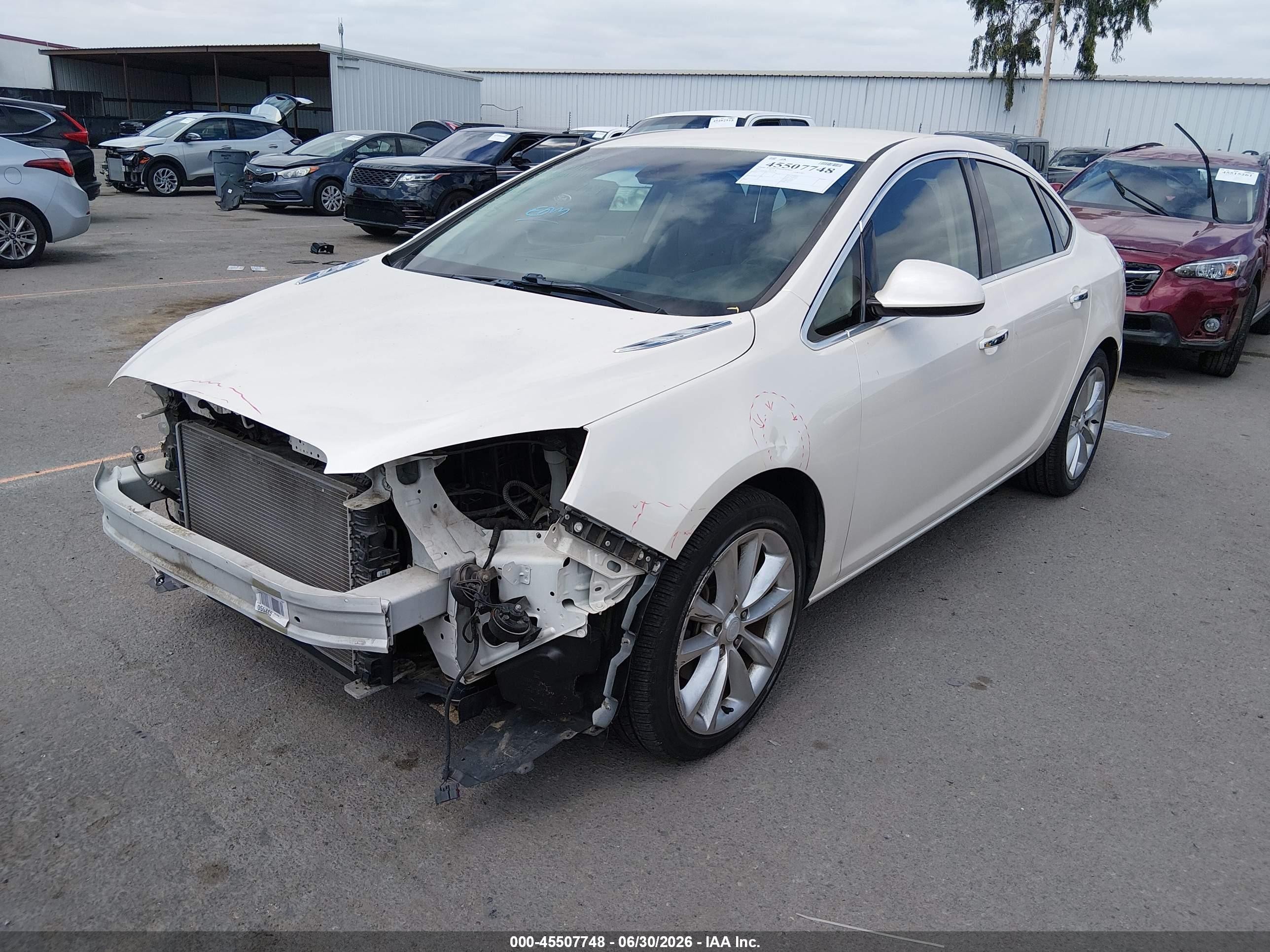 2012 Buick Verano Leather Group White vin: 1G4PS5SK2C4153962
