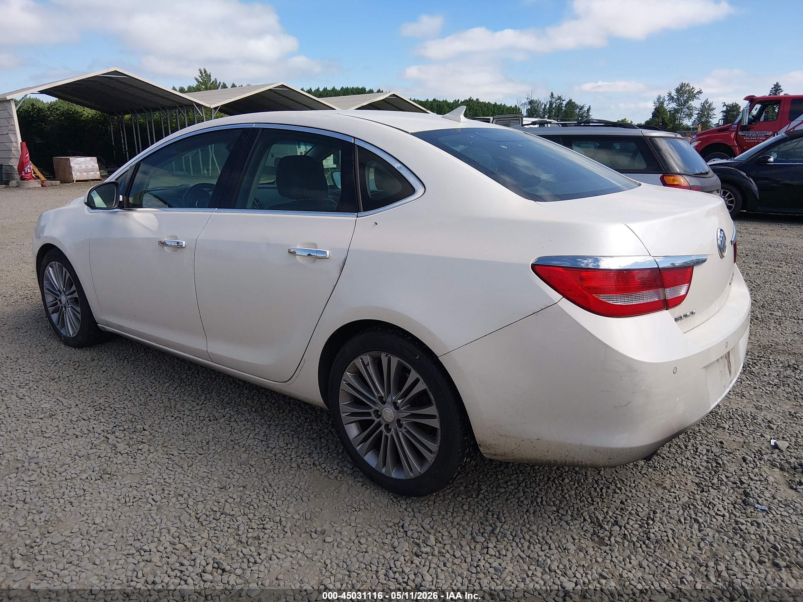 2012 Buick Verano Leather Group White vin: 1G4PS5SK2C4191871