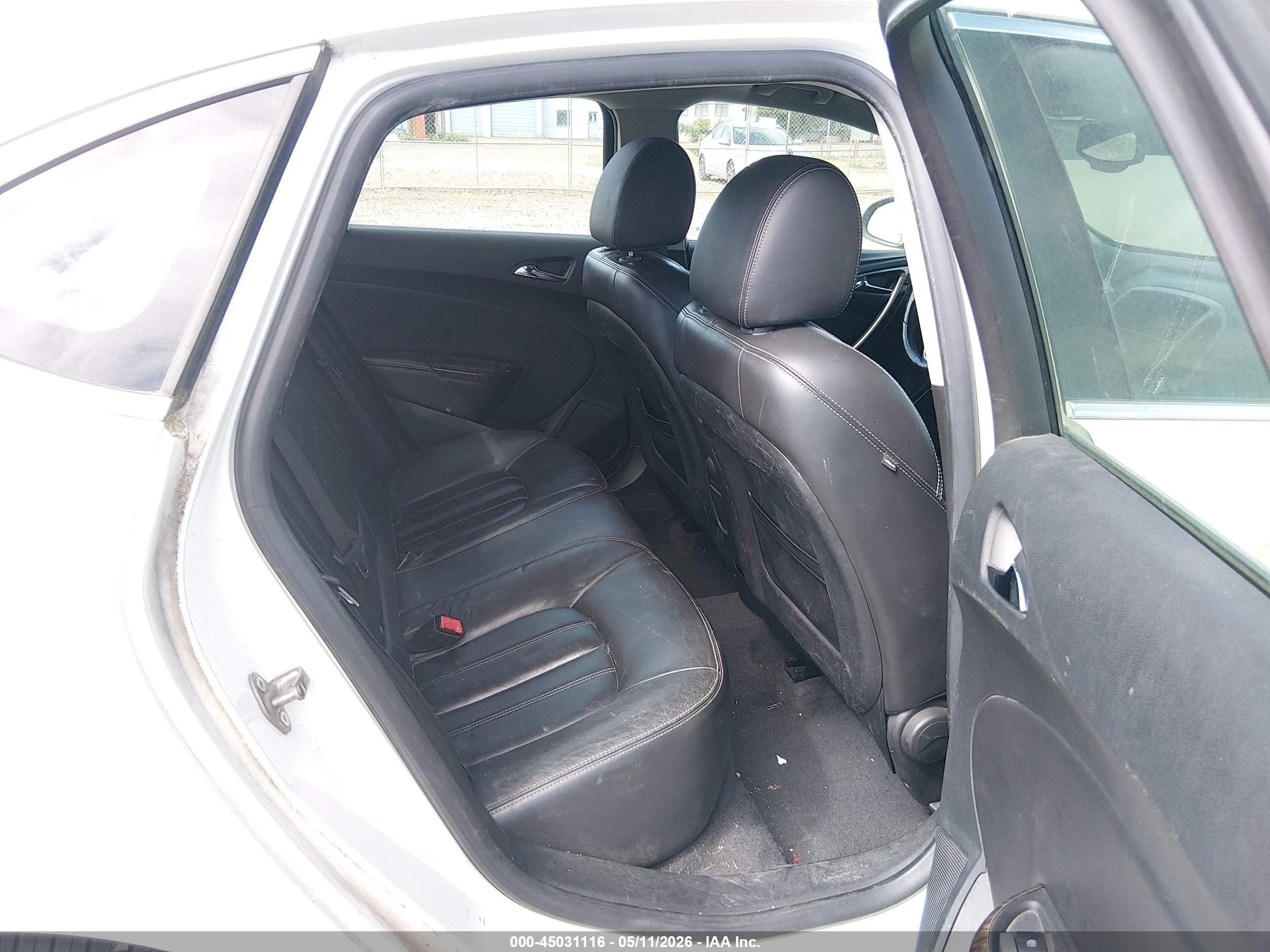 2012 Buick Verano Leather Group White vin: 1G4PS5SK2C4191871