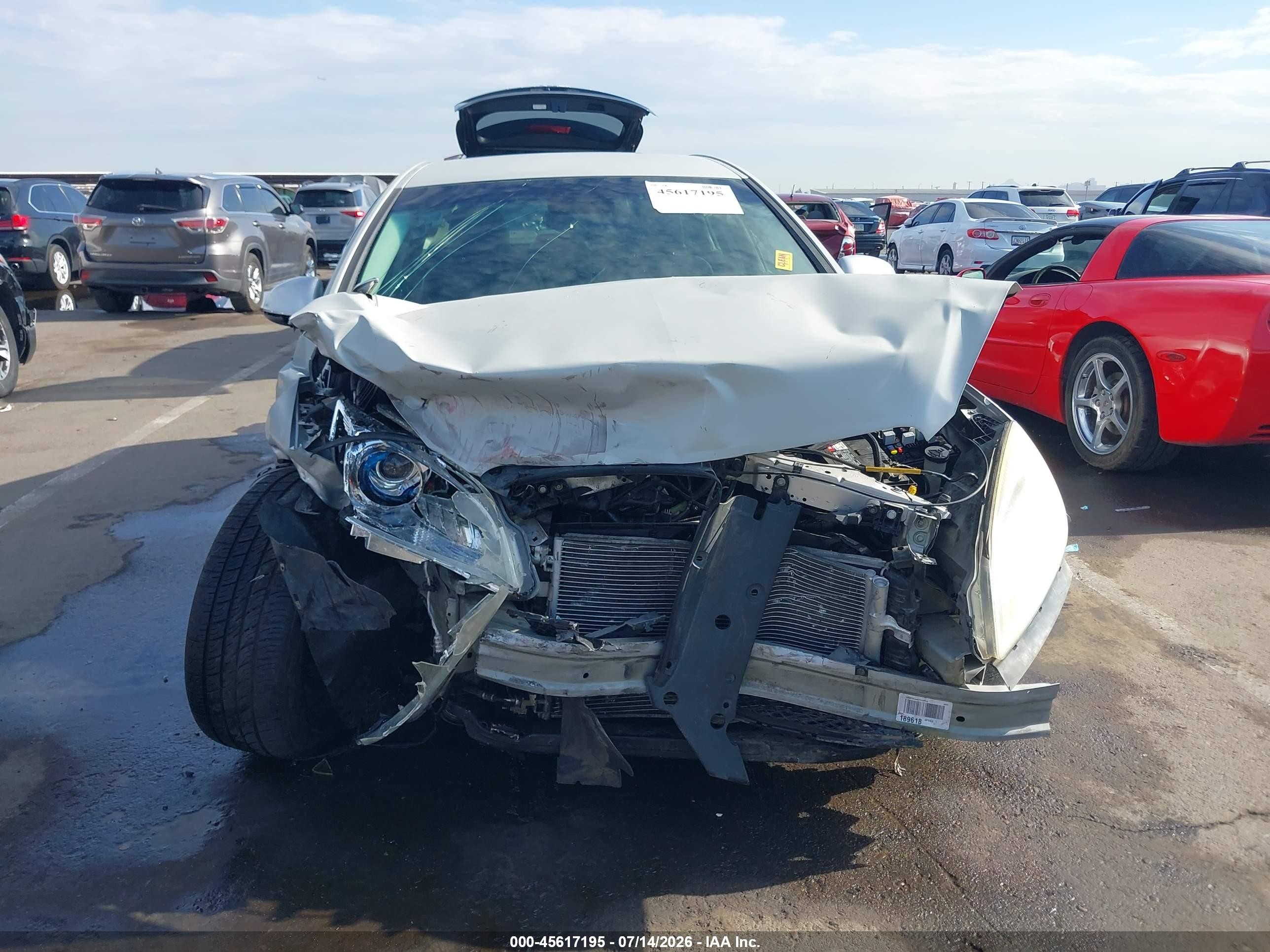 2013 Buick Verano Leather Group Серебряный vin: 1G4PS5SK2D4154806
