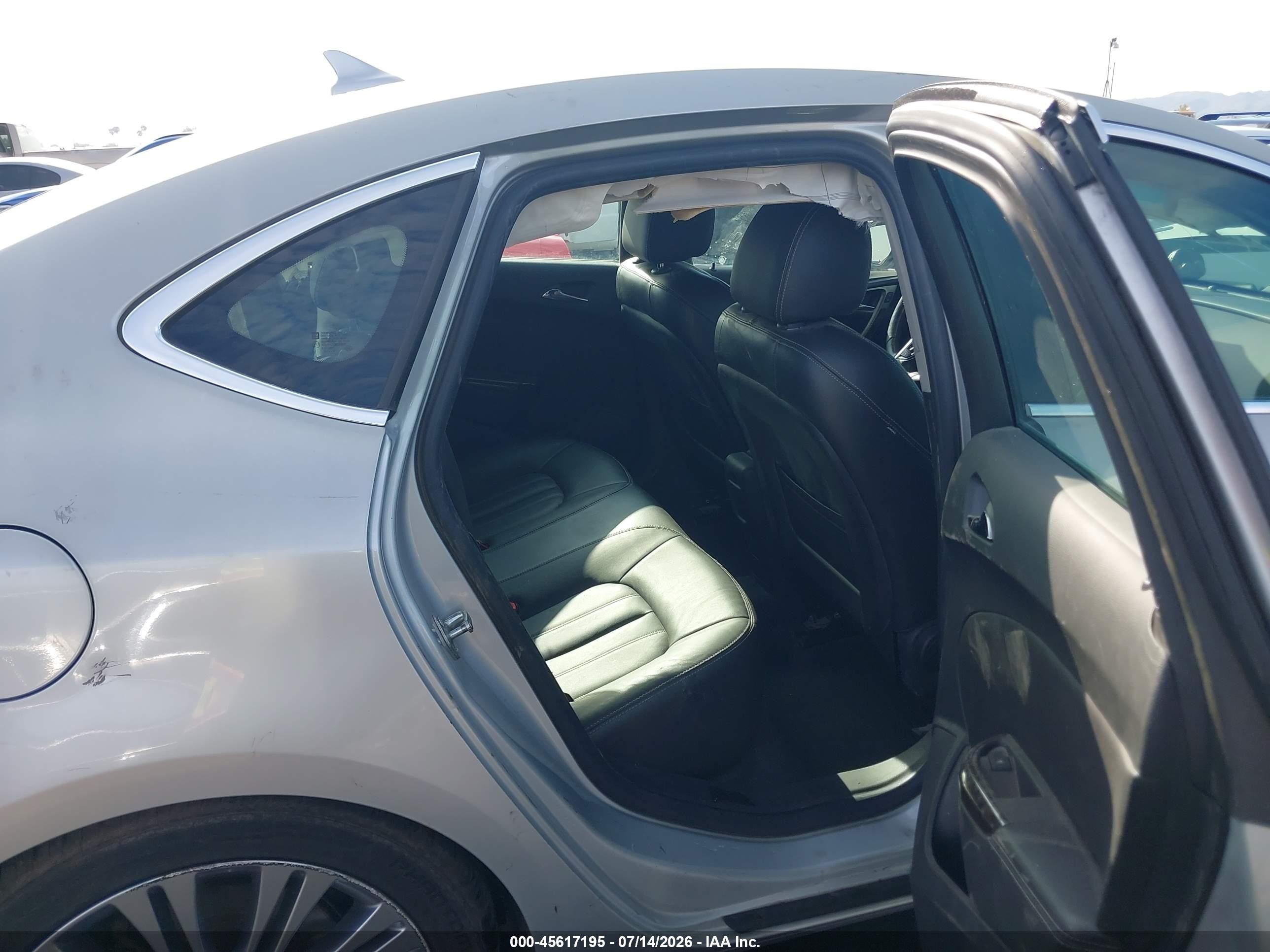 2013 Buick Verano Leather Group Серебряный vin: 1G4PS5SK2D4154806