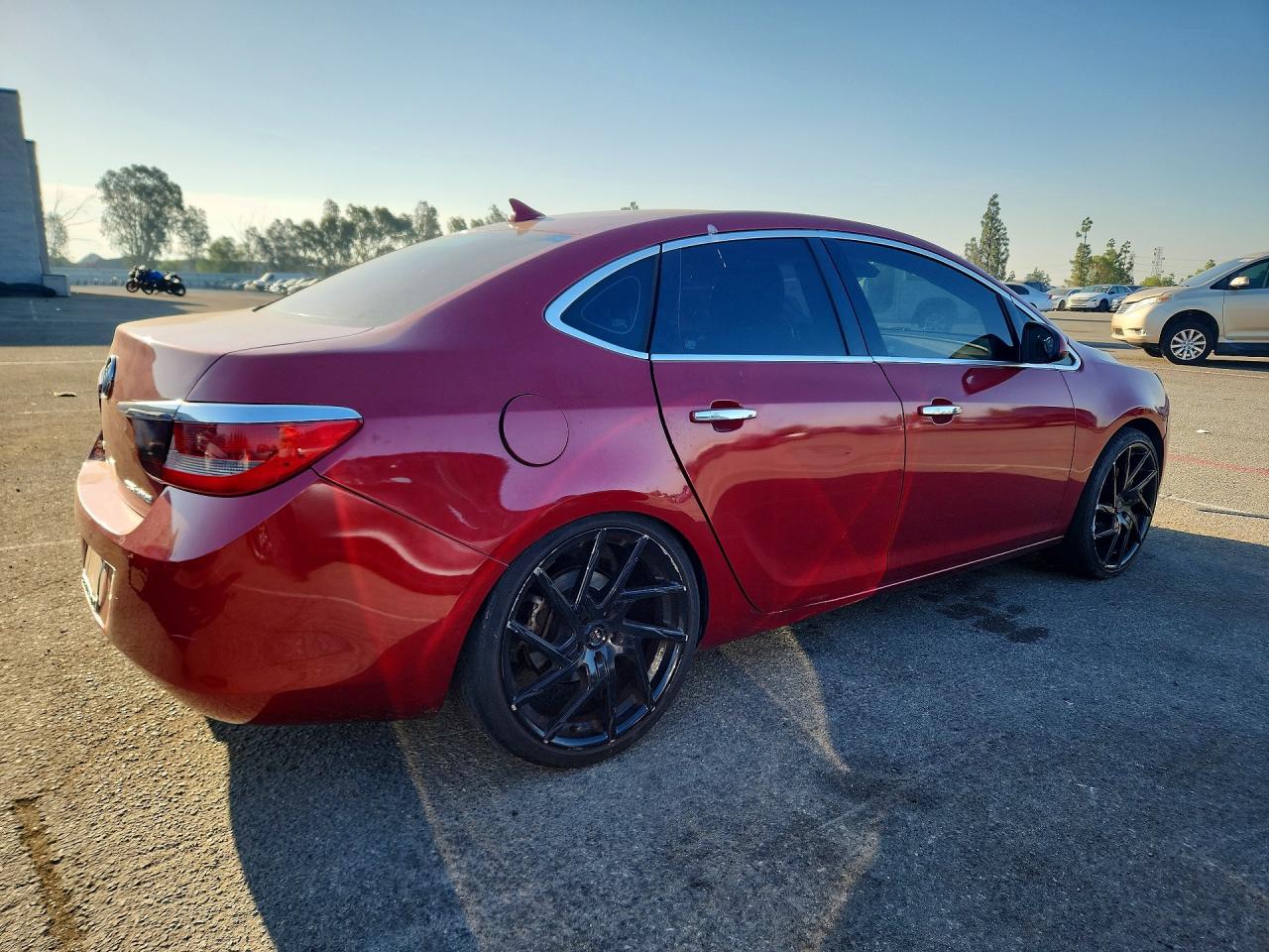 2013 Buick Verano Red vin: 1G4PS5SK2D4194500