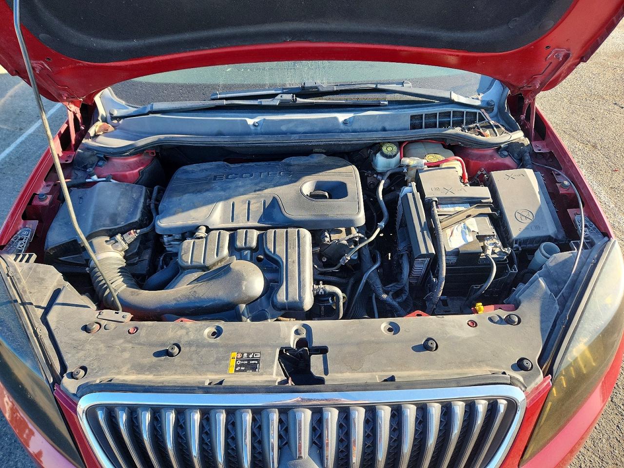 2013 Buick Verano Red vin: 1G4PS5SK2D4194500