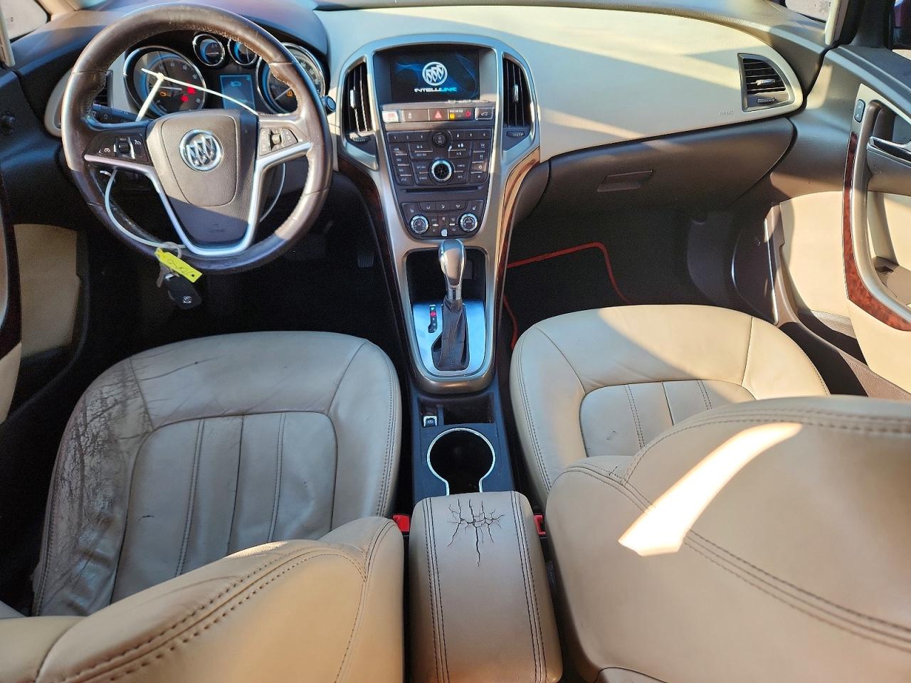 2013 Buick Verano Red vin: 1G4PS5SK2D4194500