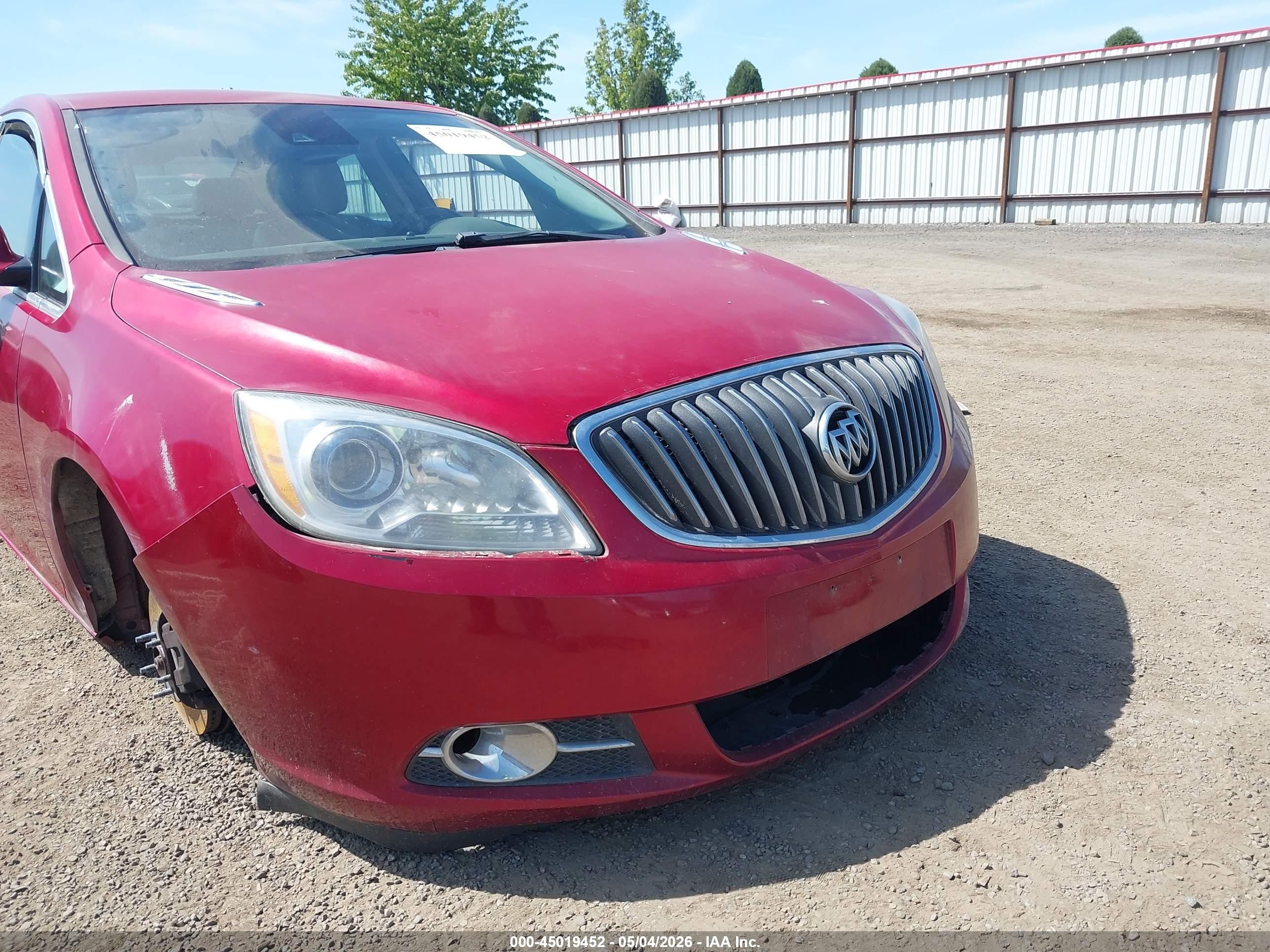 2014 Buick Verano Leather Group Red vin: 1G4PS5SK2E4118504