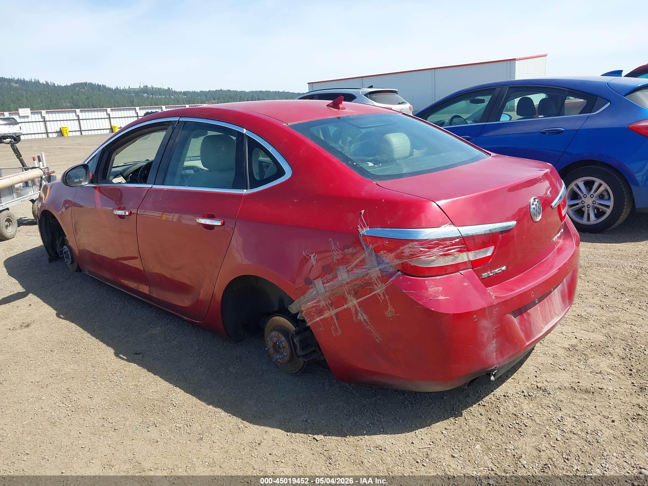 2014 Buick Verano Leather Group Red vin: 1G4PS5SK2E4118504