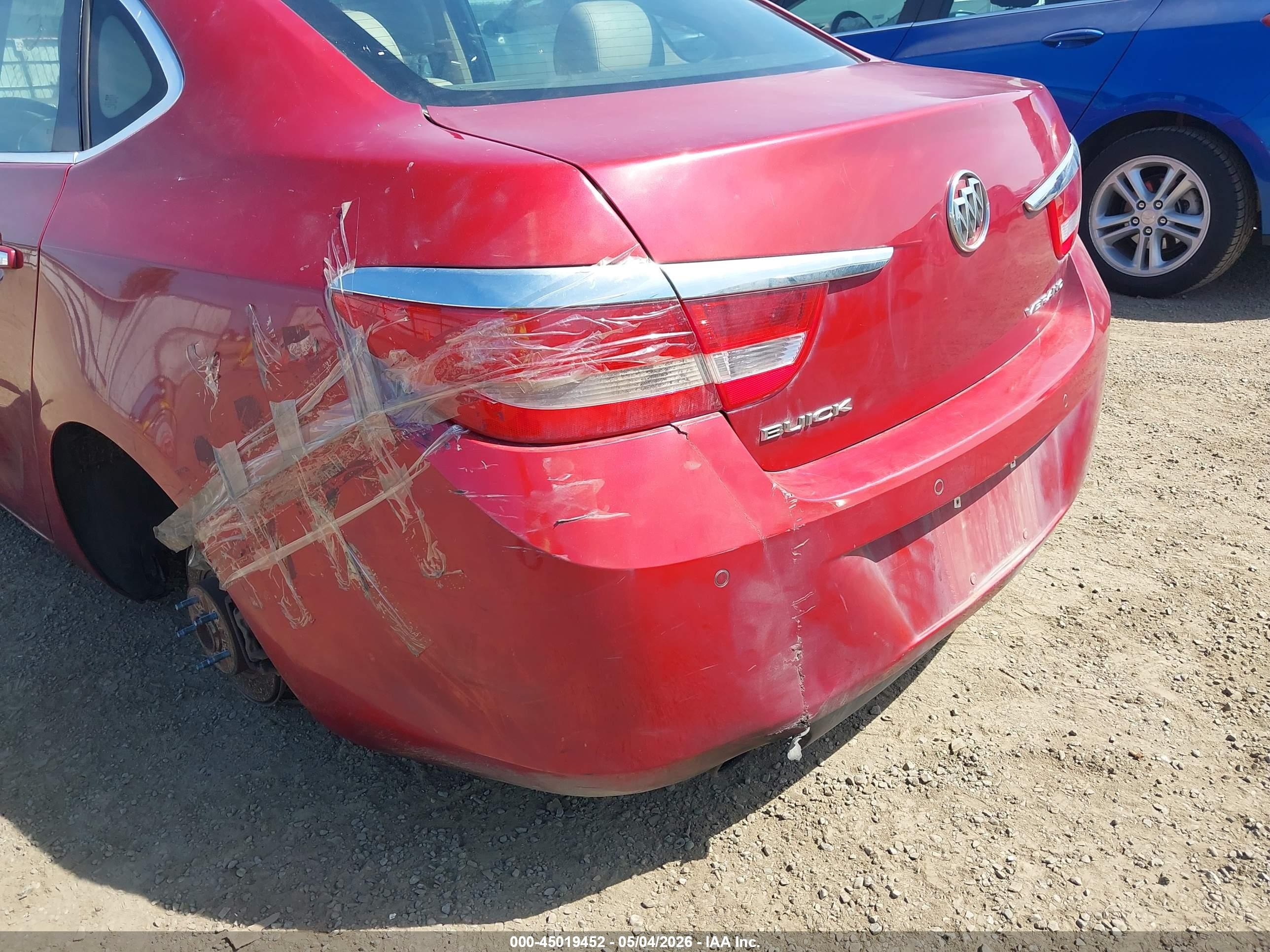 2014 Buick Verano Leather Group Red vin: 1G4PS5SK2E4118504