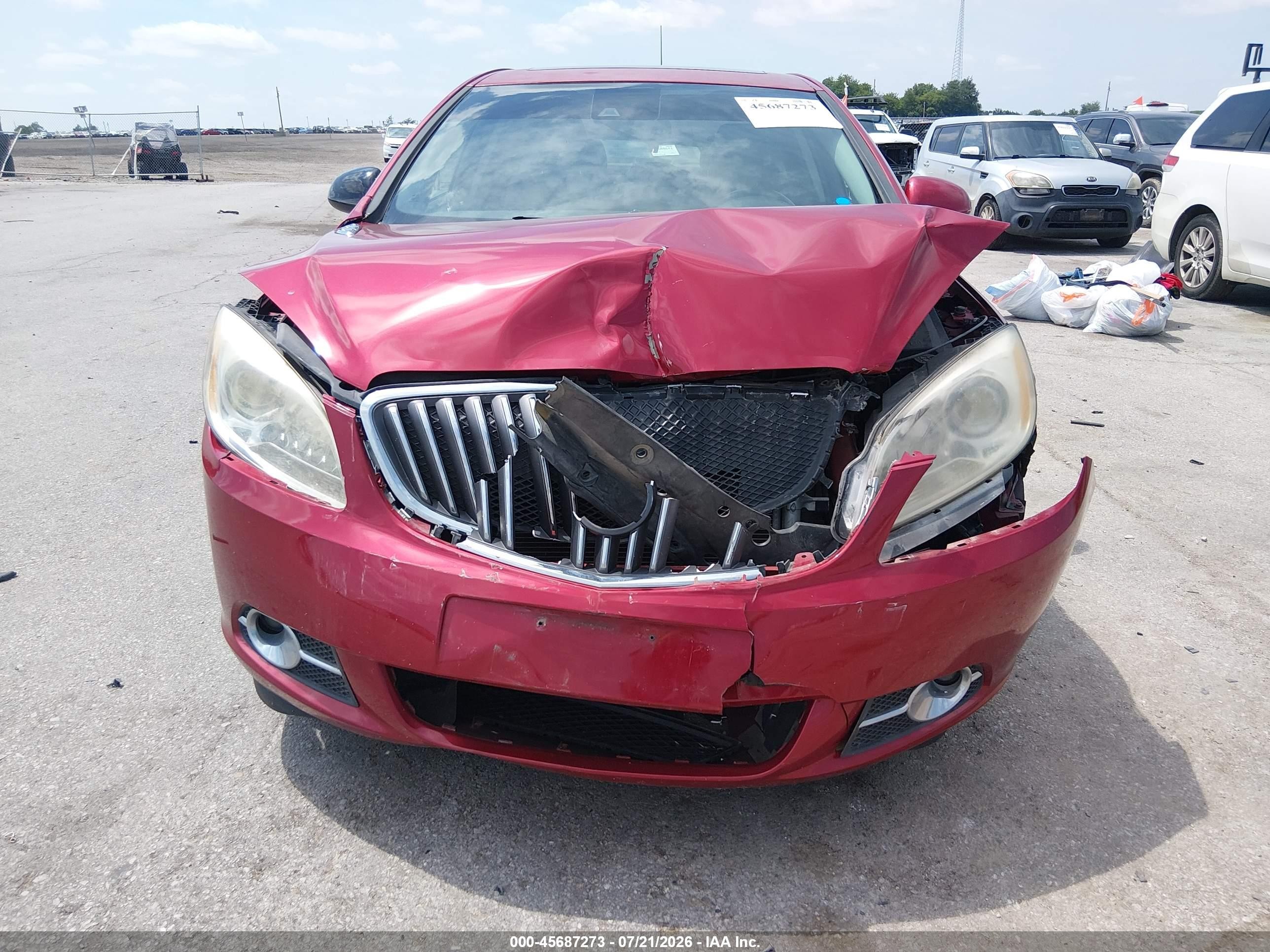 2015 Buick Verano Leather Group Red vin: 1G4PS5SK2F4160818