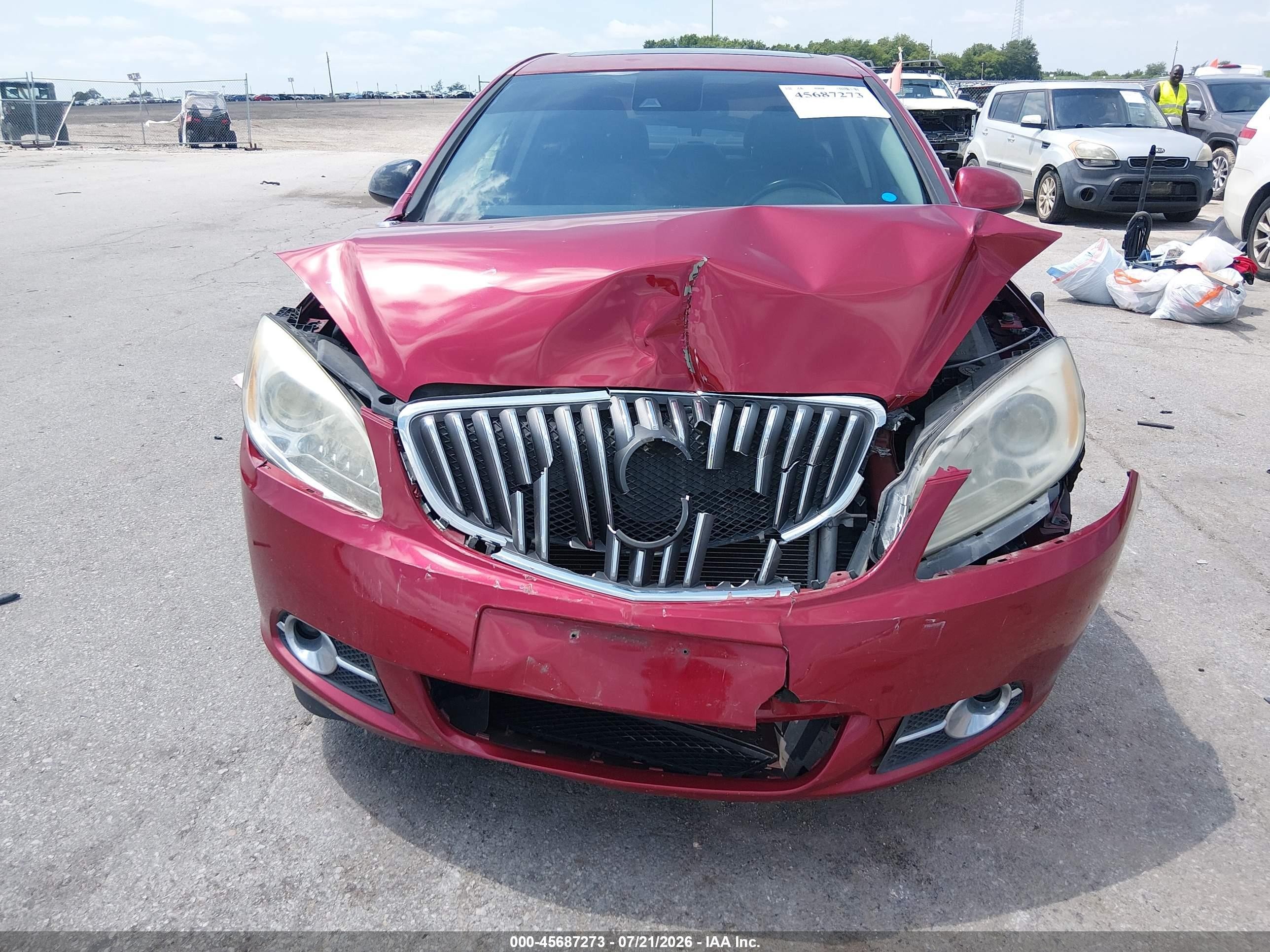 2015 Buick Verano Leather Group Red vin: 1G4PS5SK2F4160818
