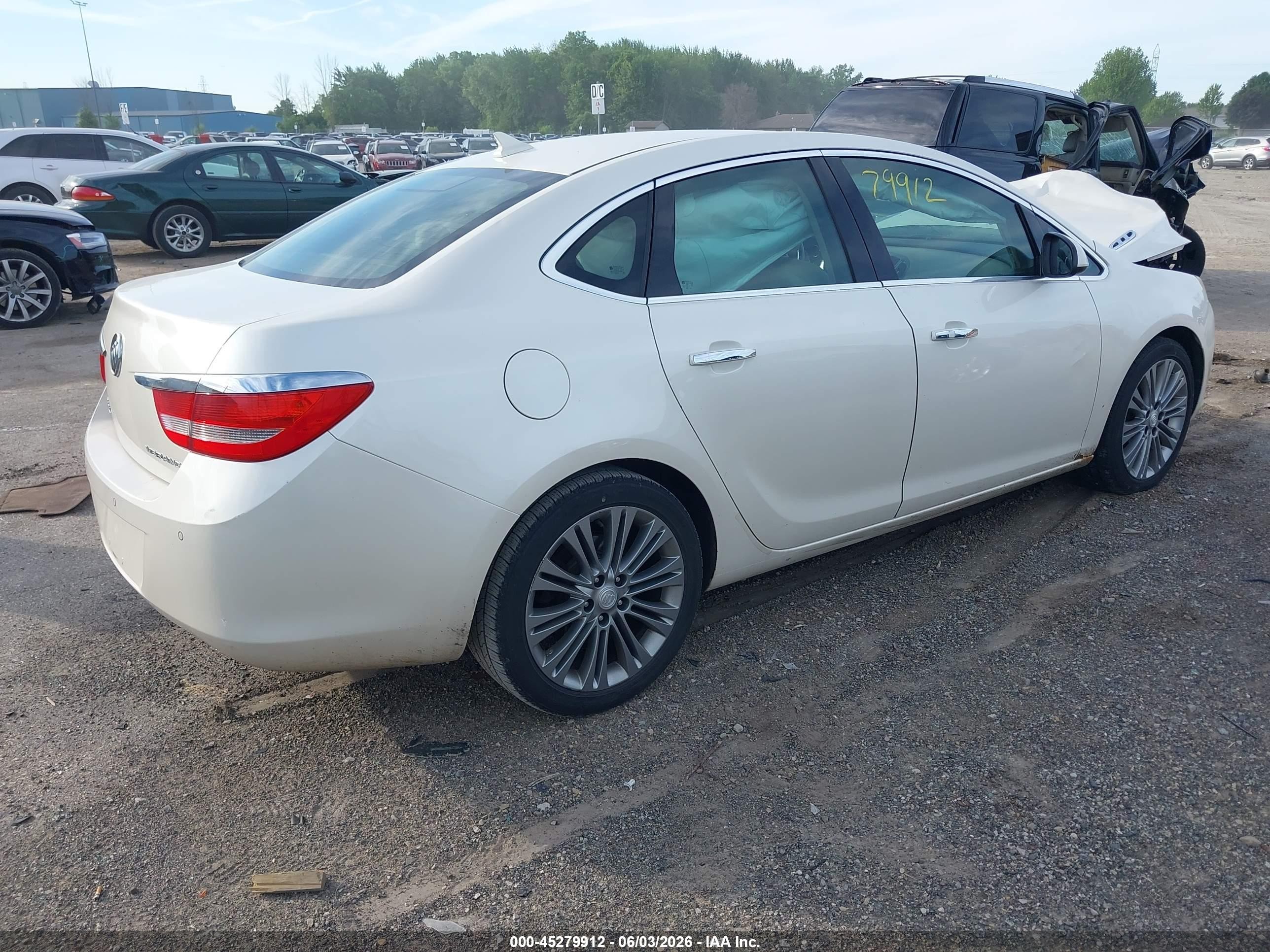 2012 Buick Verano Leather Group Белый vin: 1G4PS5SK3C4139682