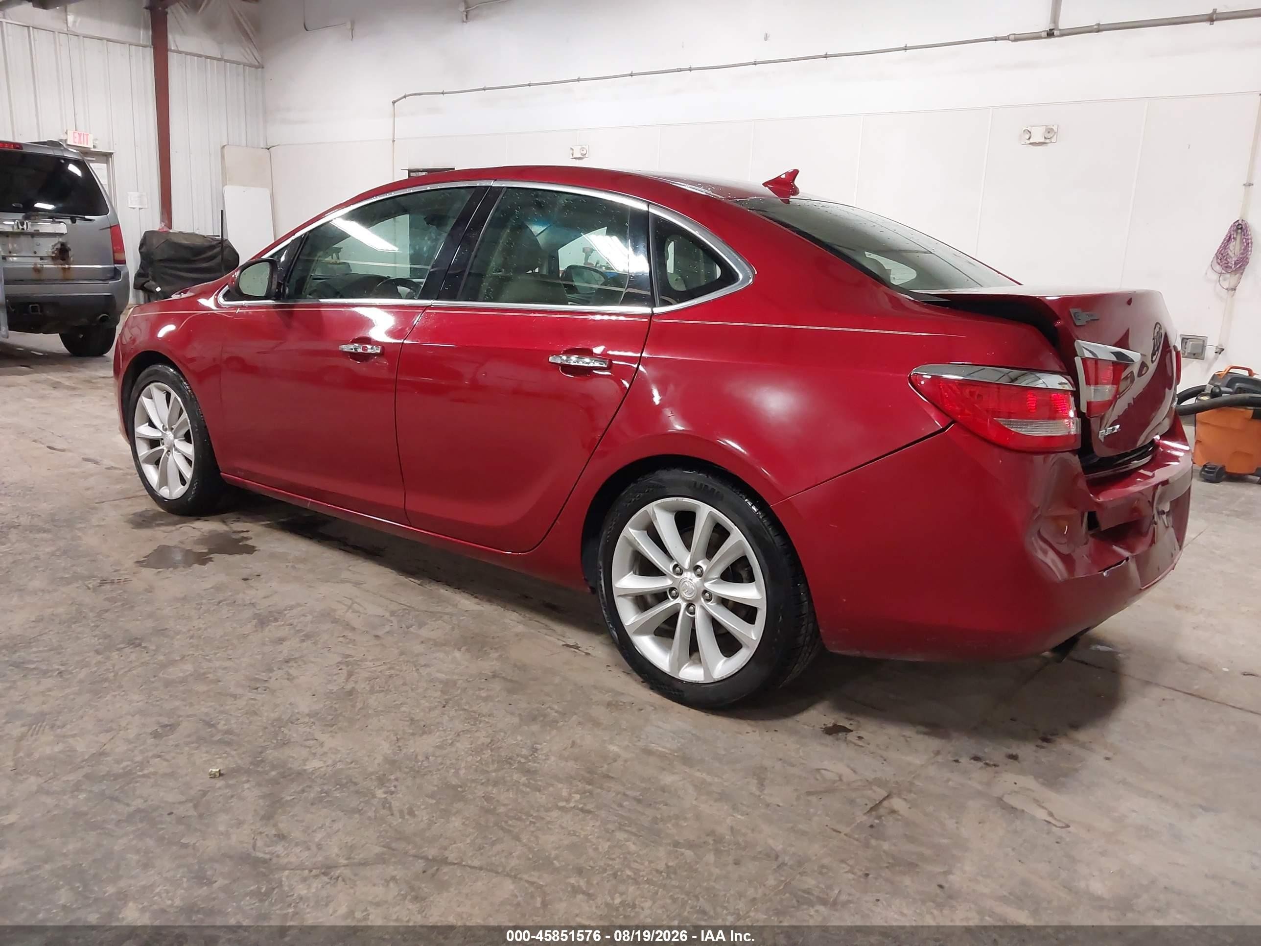 2012 Buick Verano Leather Group Красный vin: 1G4PS5SK3C4143232